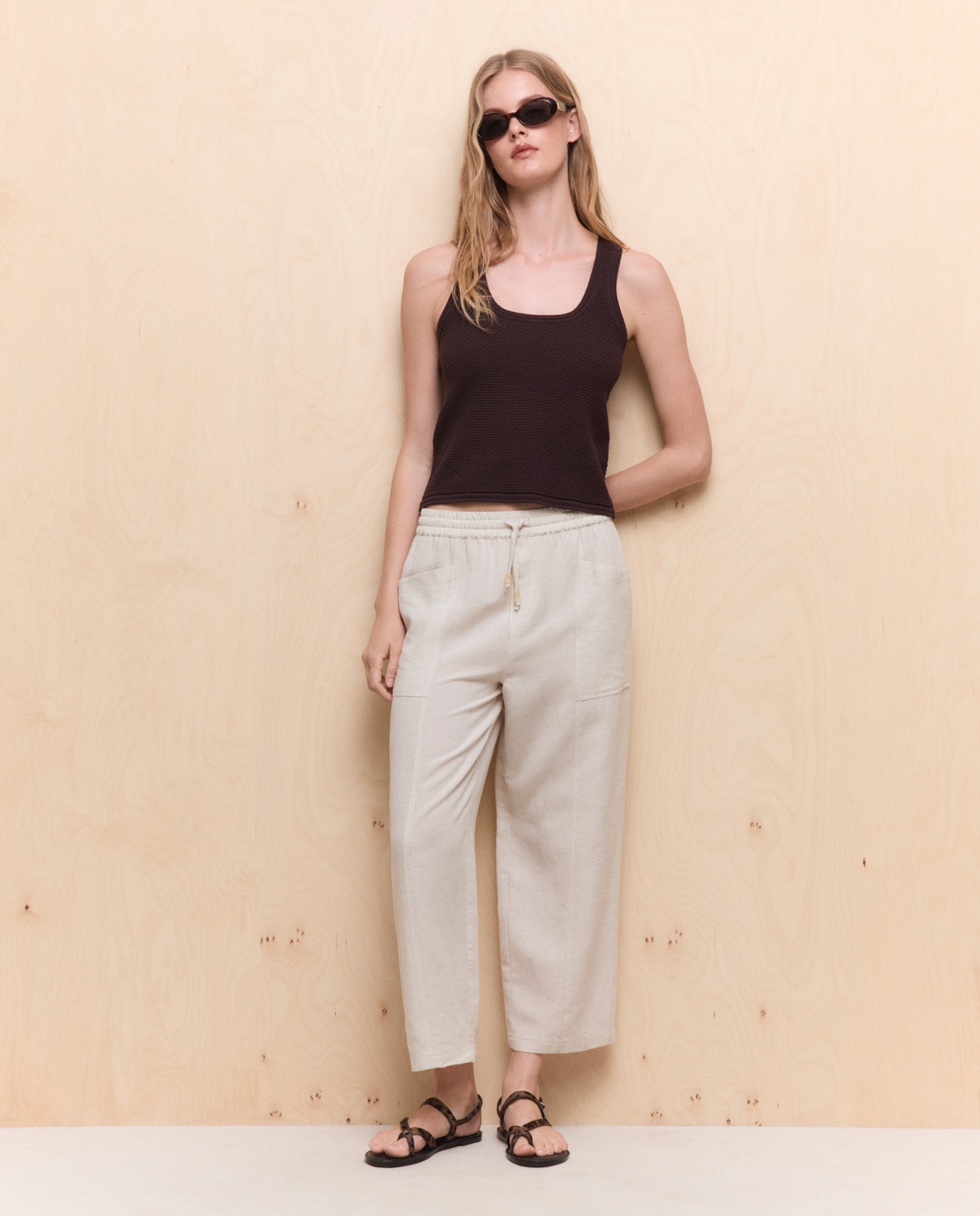 Joggers Cropped com Cintura Ajustável Bege-1