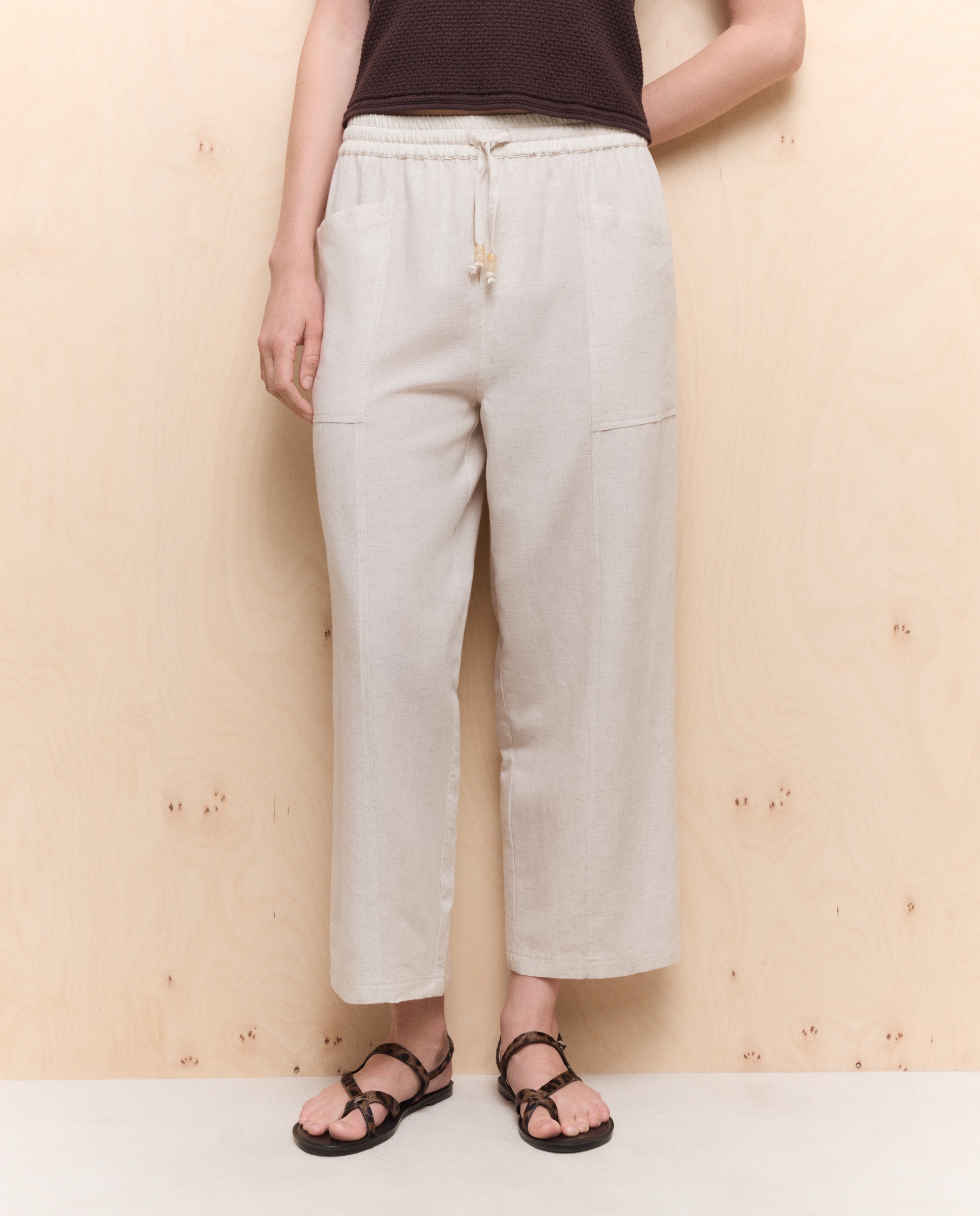 Joggers Cropped com Cintura Ajustável Bege-2