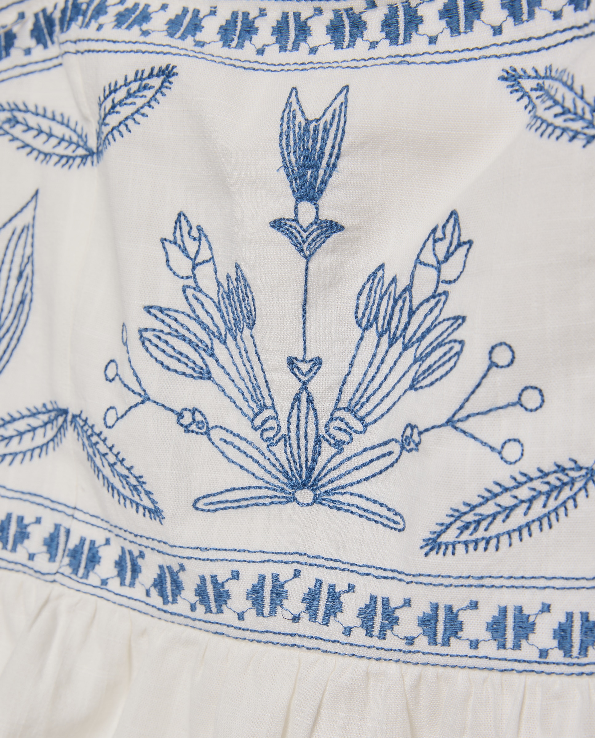 Top bordado Branco-marfim-5