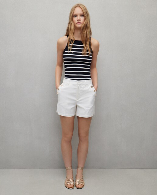 Imagem 0 de Bermudas com Botões Dourados