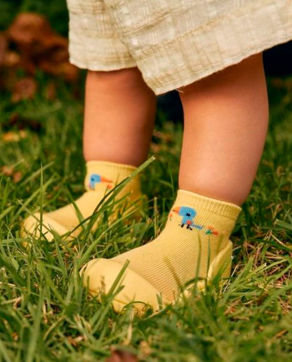 Botas de Tricot de Bebé Amarelo-4