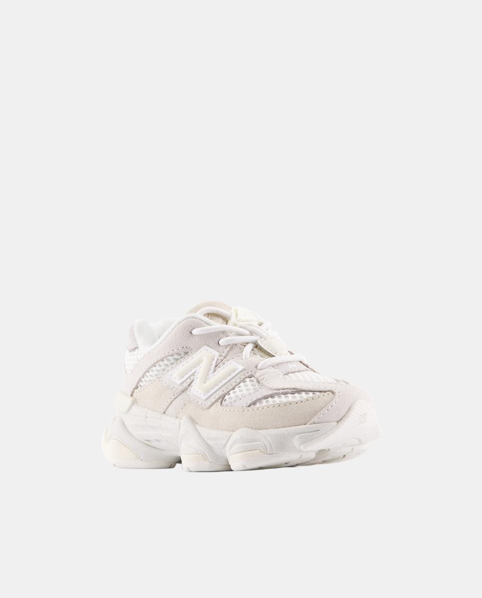 Imagen 4 de Zapatilla casual infantil 9060 con cierre elástico de New Balance - Beige Beige