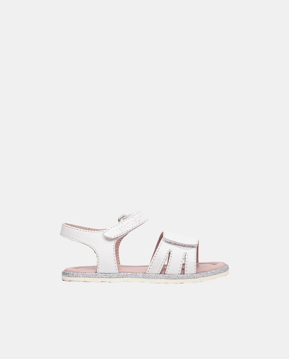 Imagem 0 de Sandálias Fabricadas em Pele