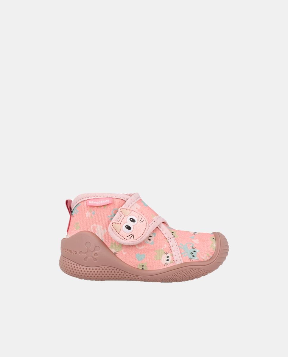 Imagem 0 de Pantufas para Primeiros Passos com Biqueira Protegida.