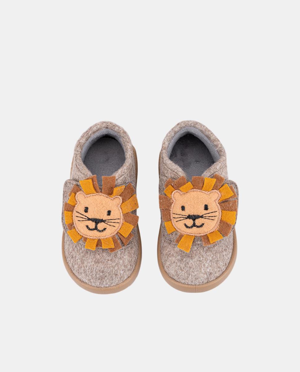 Zapatilla de estar por casa para niños y niñas con detalle de león, de concepto barefoot. - Igor - Marrón Suave Marrón Suave-3