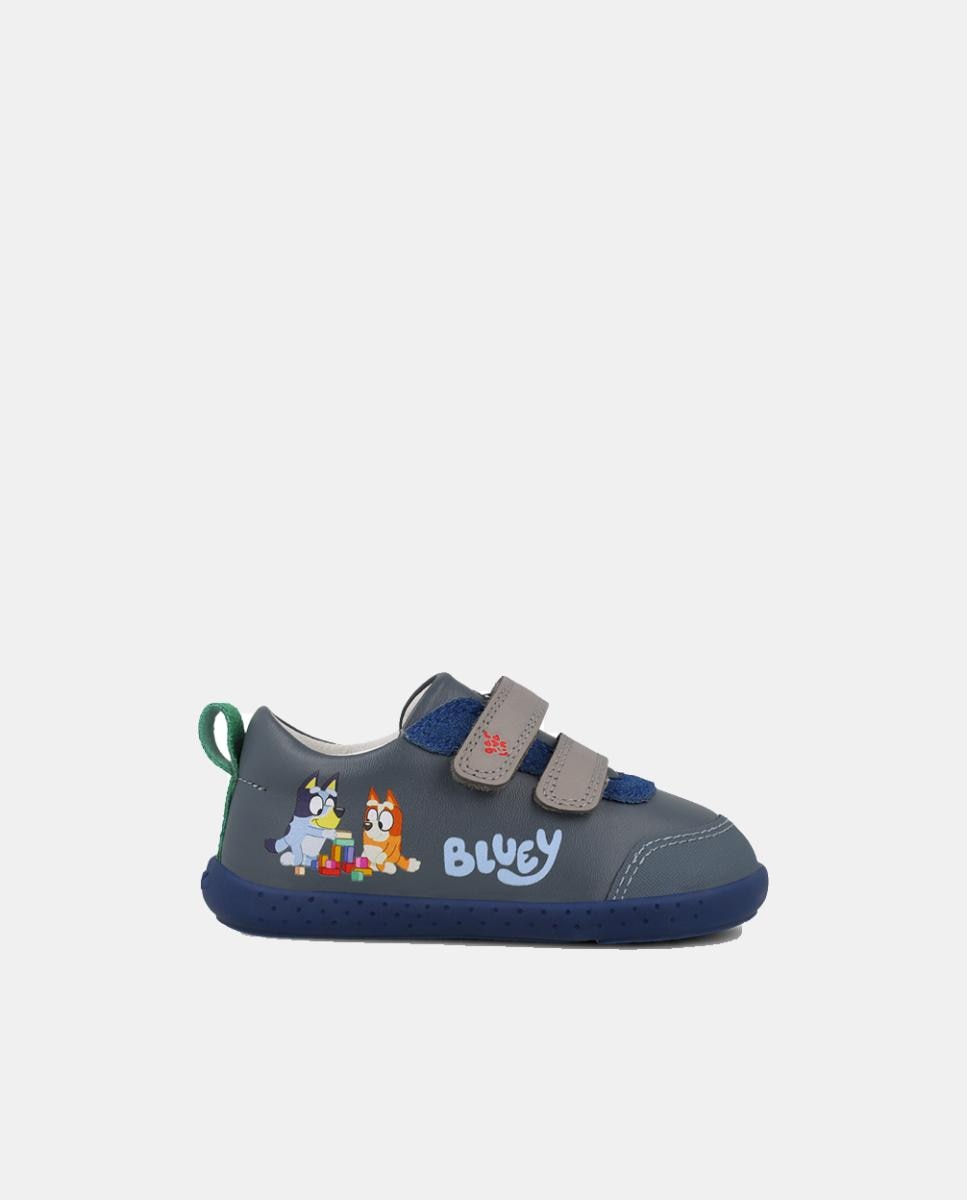 Imagem 0 de Sapatilhas de pele barefoot Bluey  com duplo fecho de velcro.