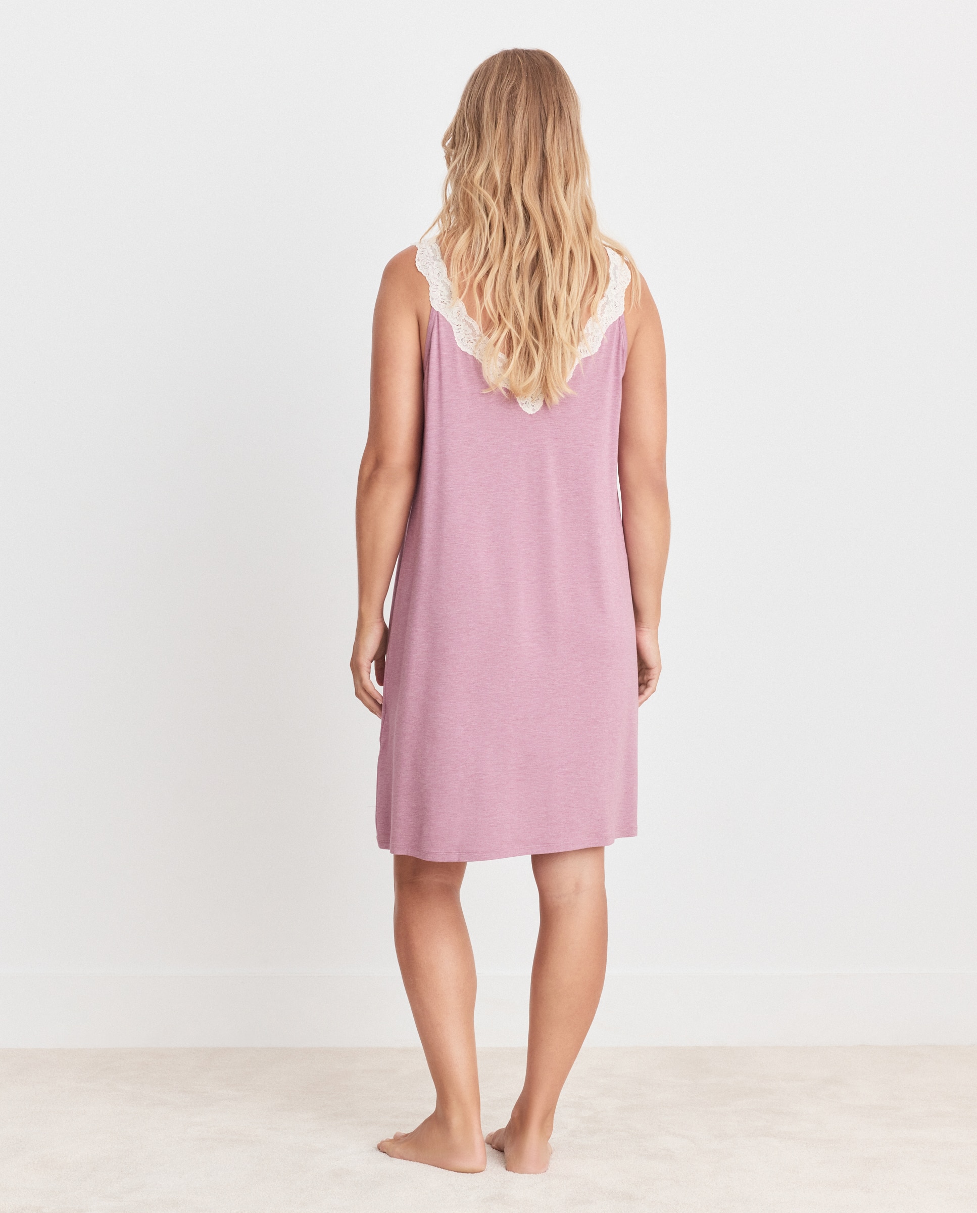 Camisa de Dormir de Alças com Detalhe Ameixa-3