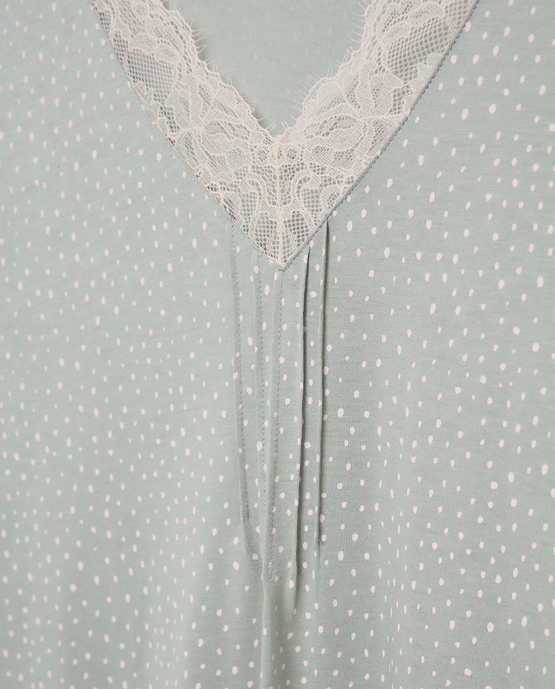 Camisa de Dormir com Decote em Bico e Detalhes de Renda Verde-5