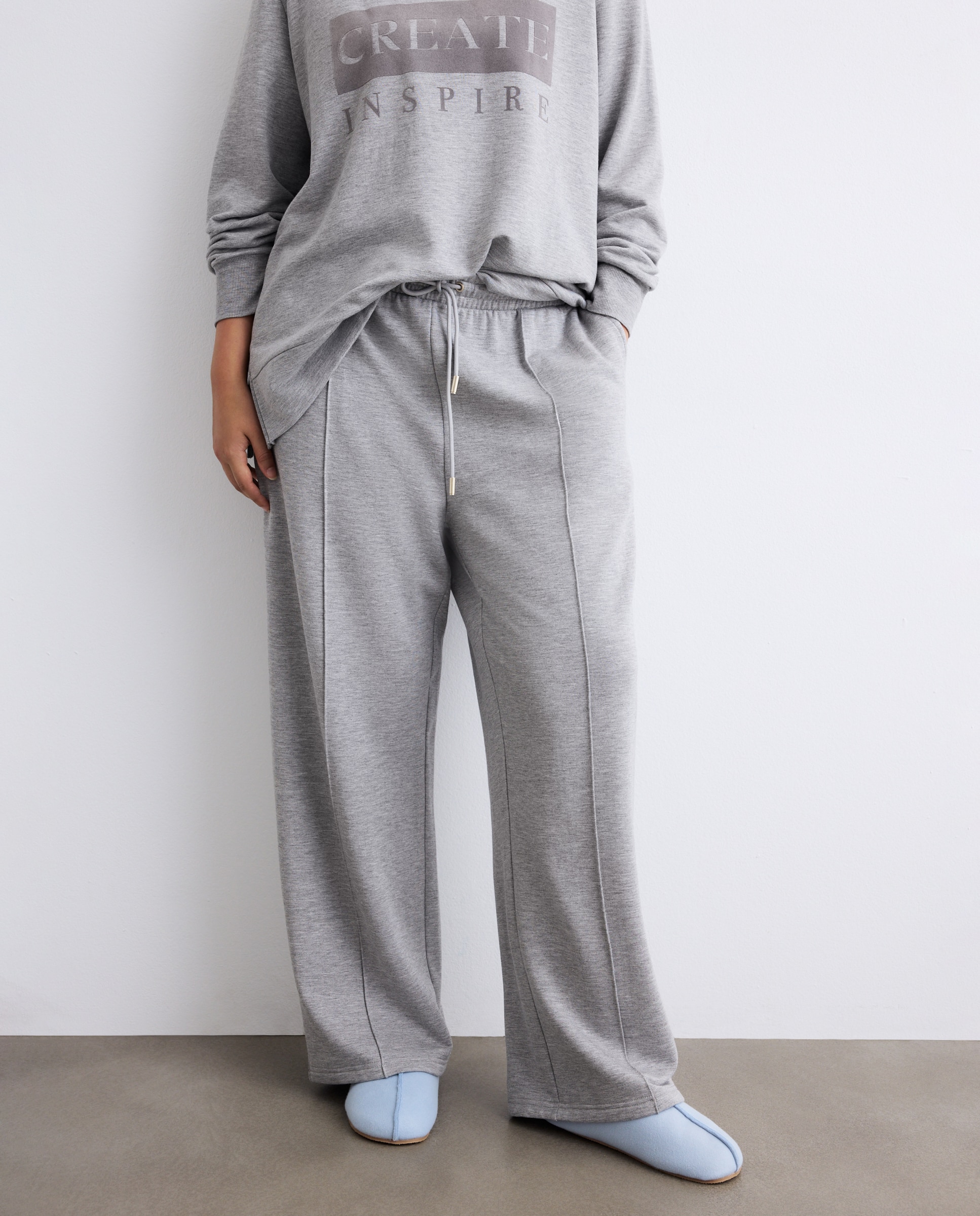 Calças regular de mulher 820 Cinzento Médio-1