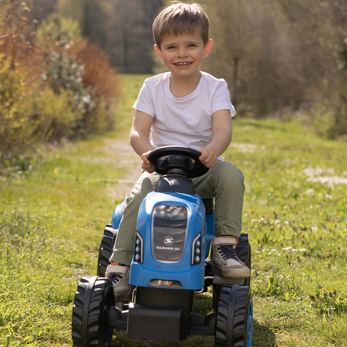 Tractor Farmer XL Azul con Remolque Smoby 3
