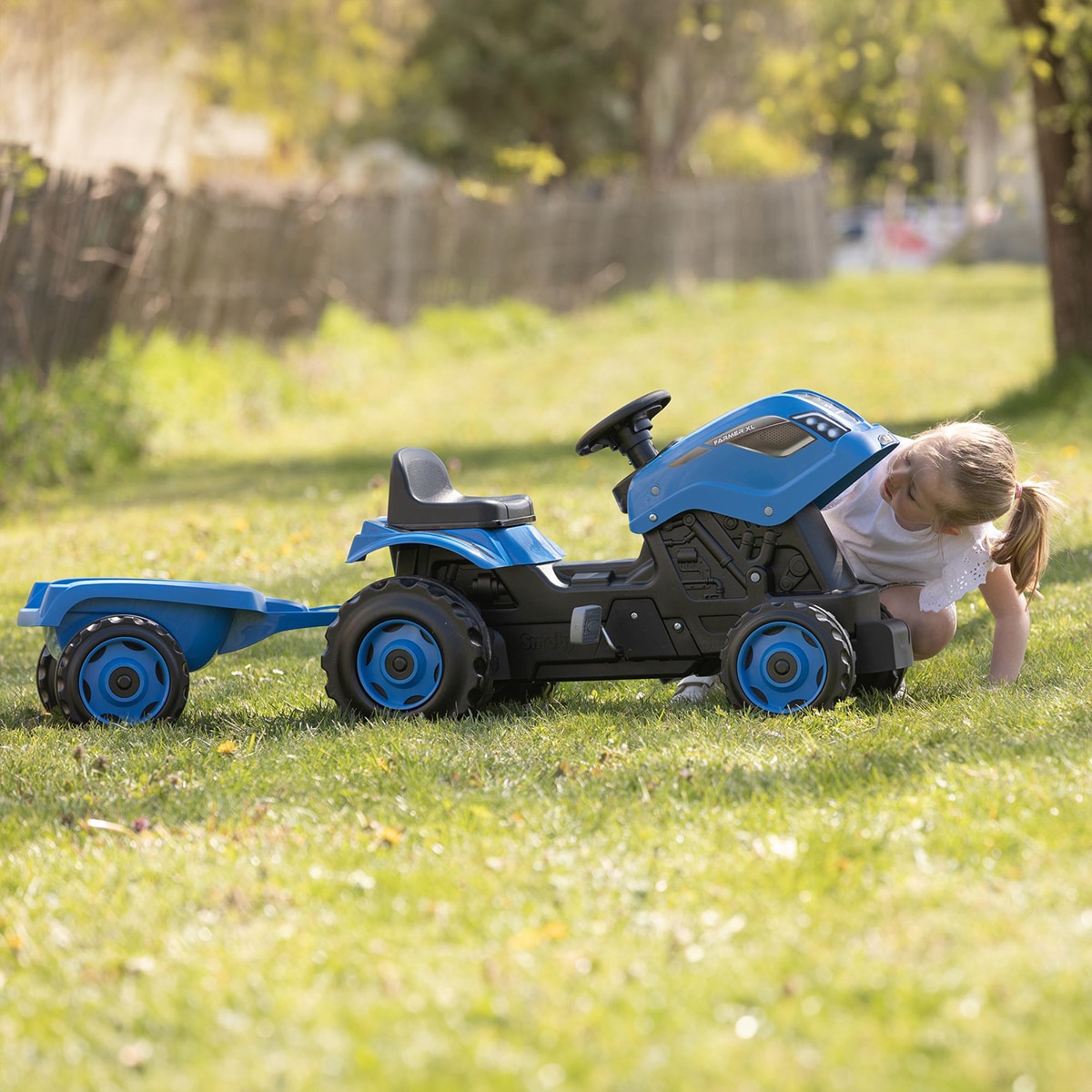 Tractor Farmer XL Azul con Remolque Smoby 5