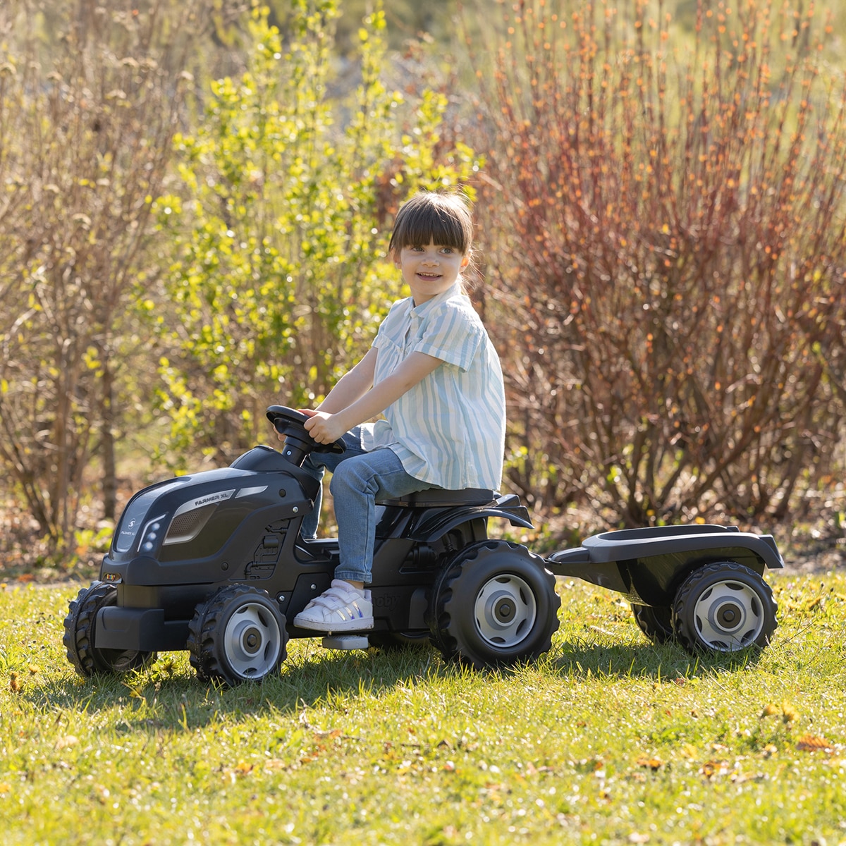 Tractor Farmer XL Negro con Remolque Smoby 3