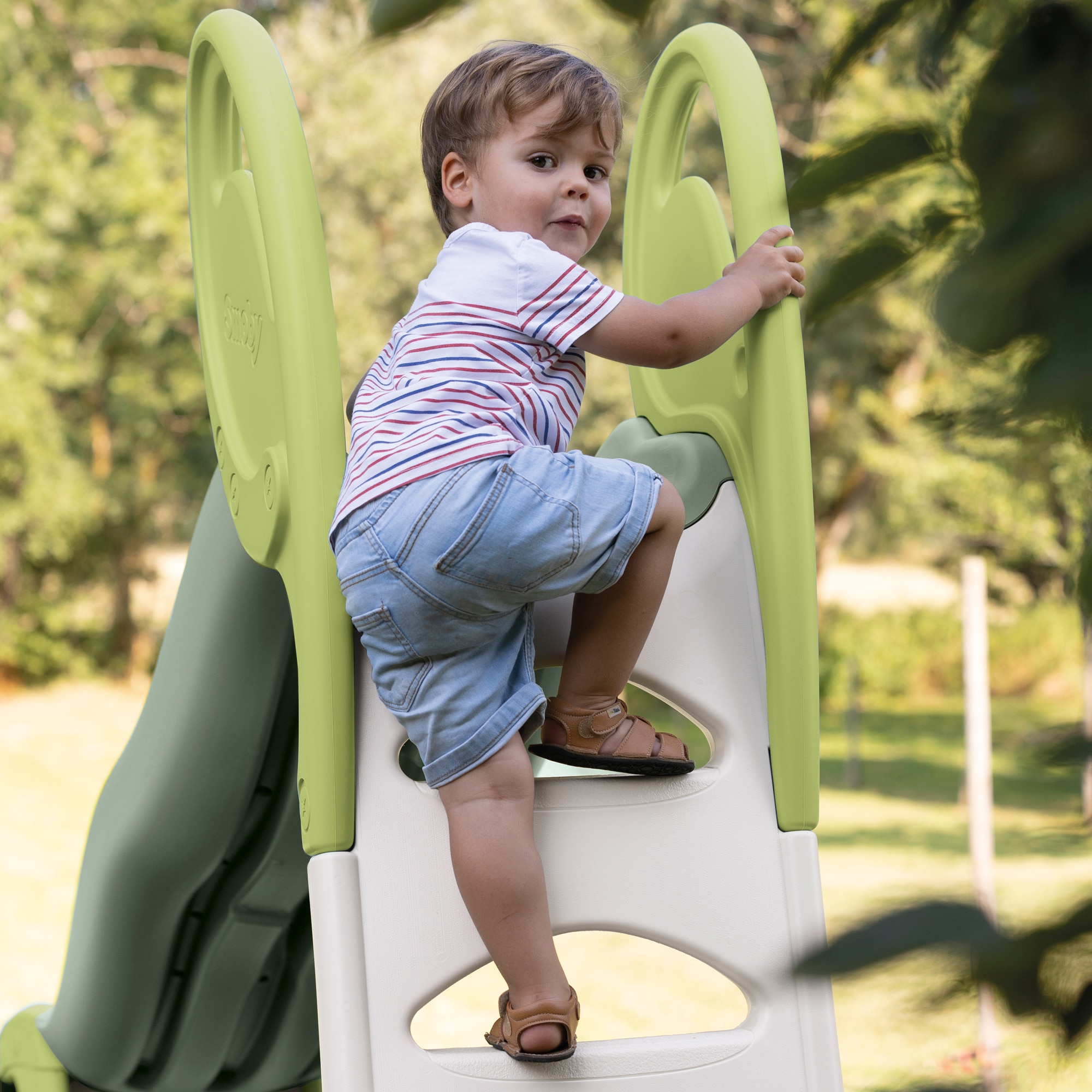 Tobogan super megagliss. Con rampa de triple onda, simple para los más pequeños y tobogán de triple onda para niños más mayores. Smoby Life 5