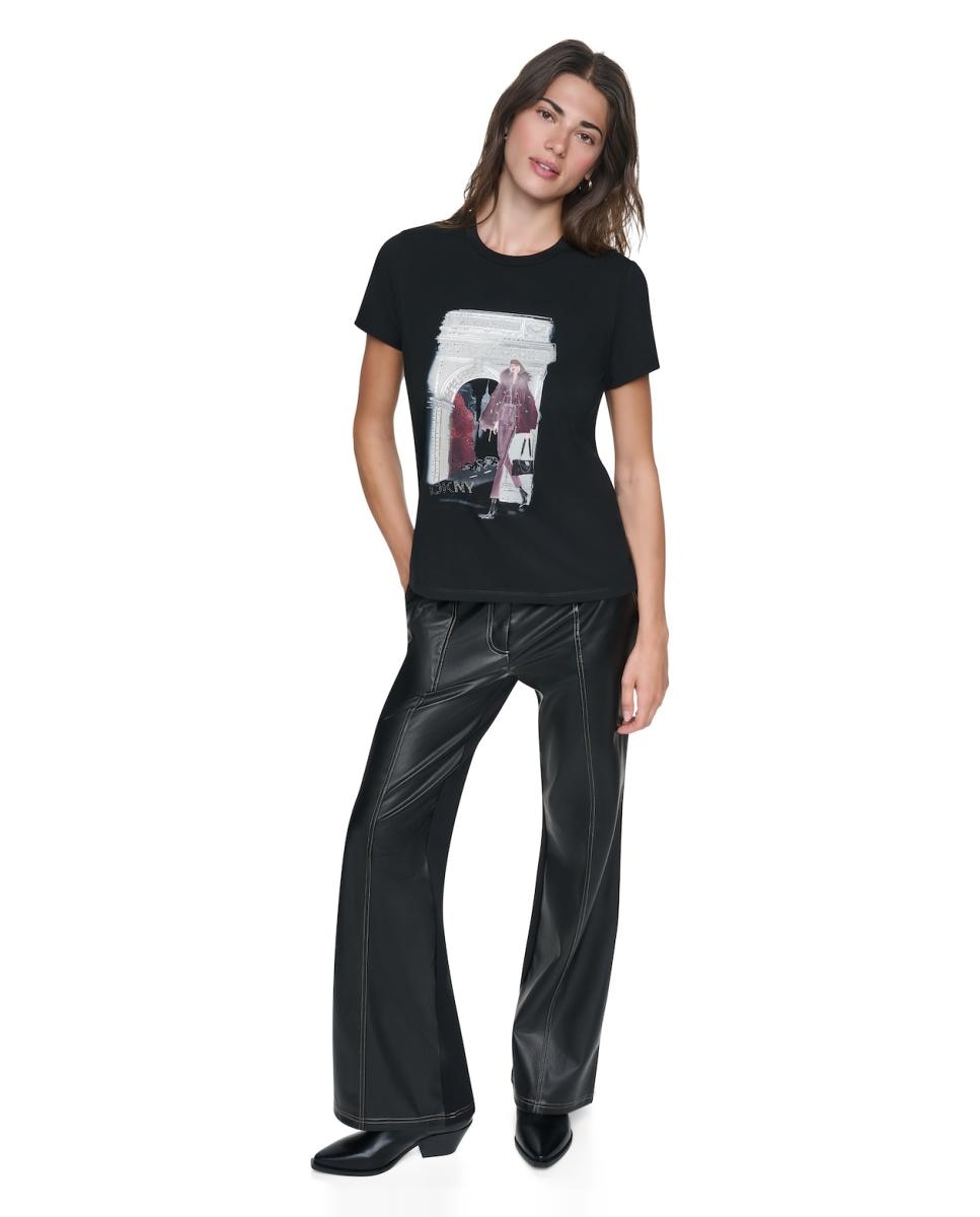 Imagen 2 de Camiseta de mujer con ilustración frontal - DKNY - Negro Negro