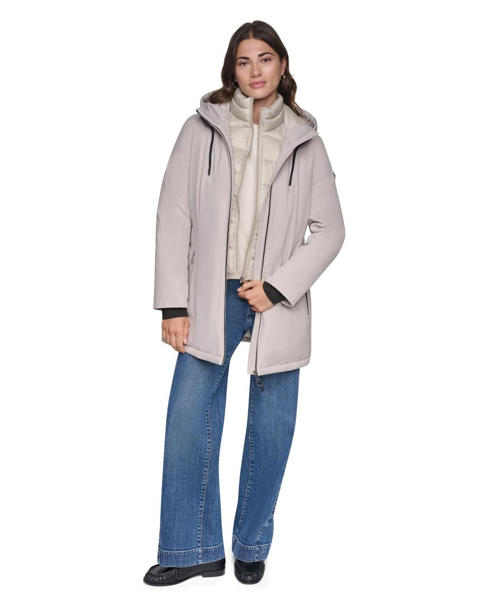Imagen 1 de Abrigo de mujer tipo parka acolchada Gris