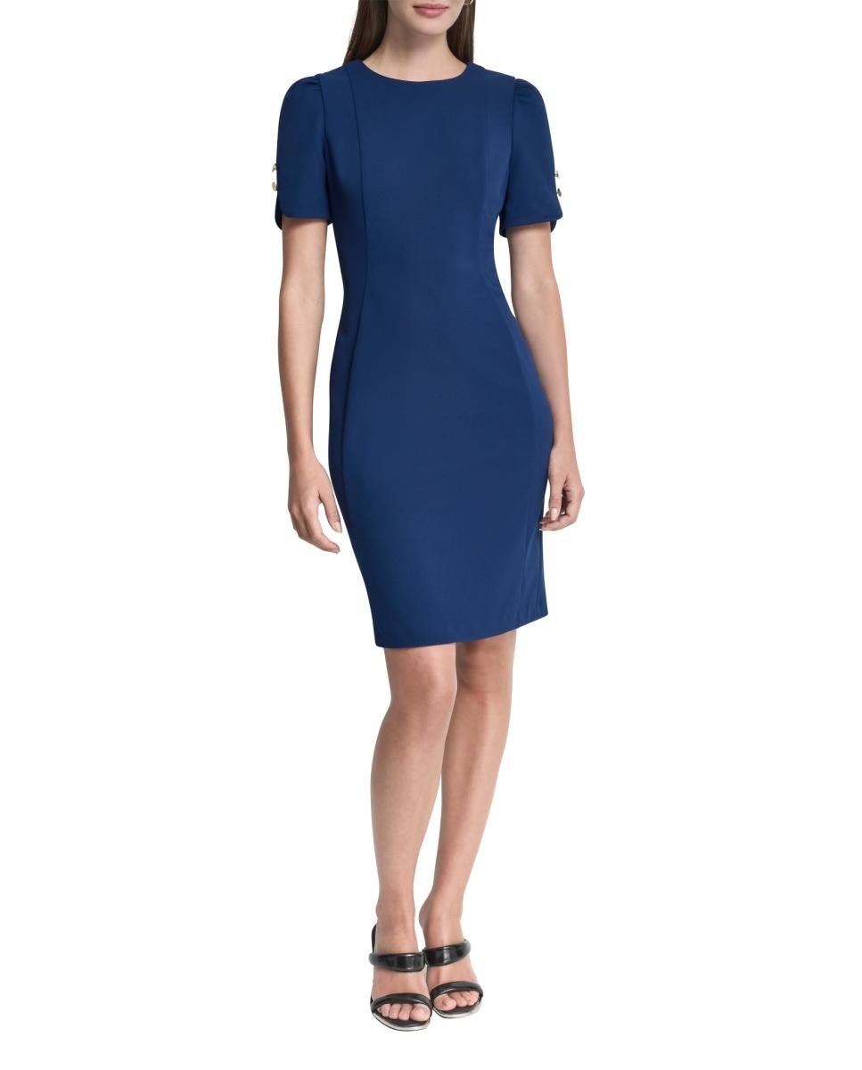 Imagem 0 de Vestido Curto de Silhueta Justa