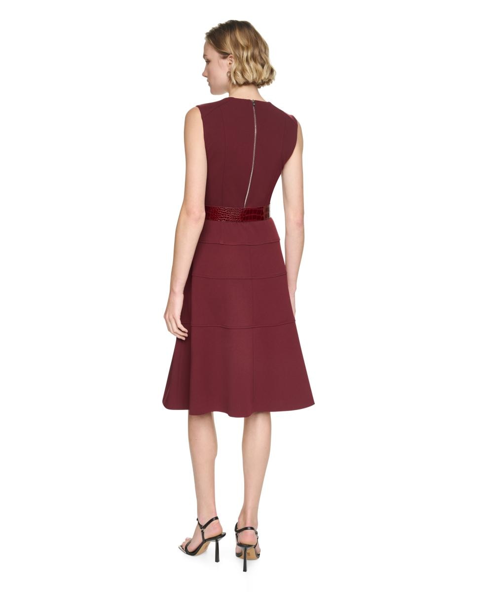 Vestido Curto sem Mangas e com Cinto Bordeaux-3