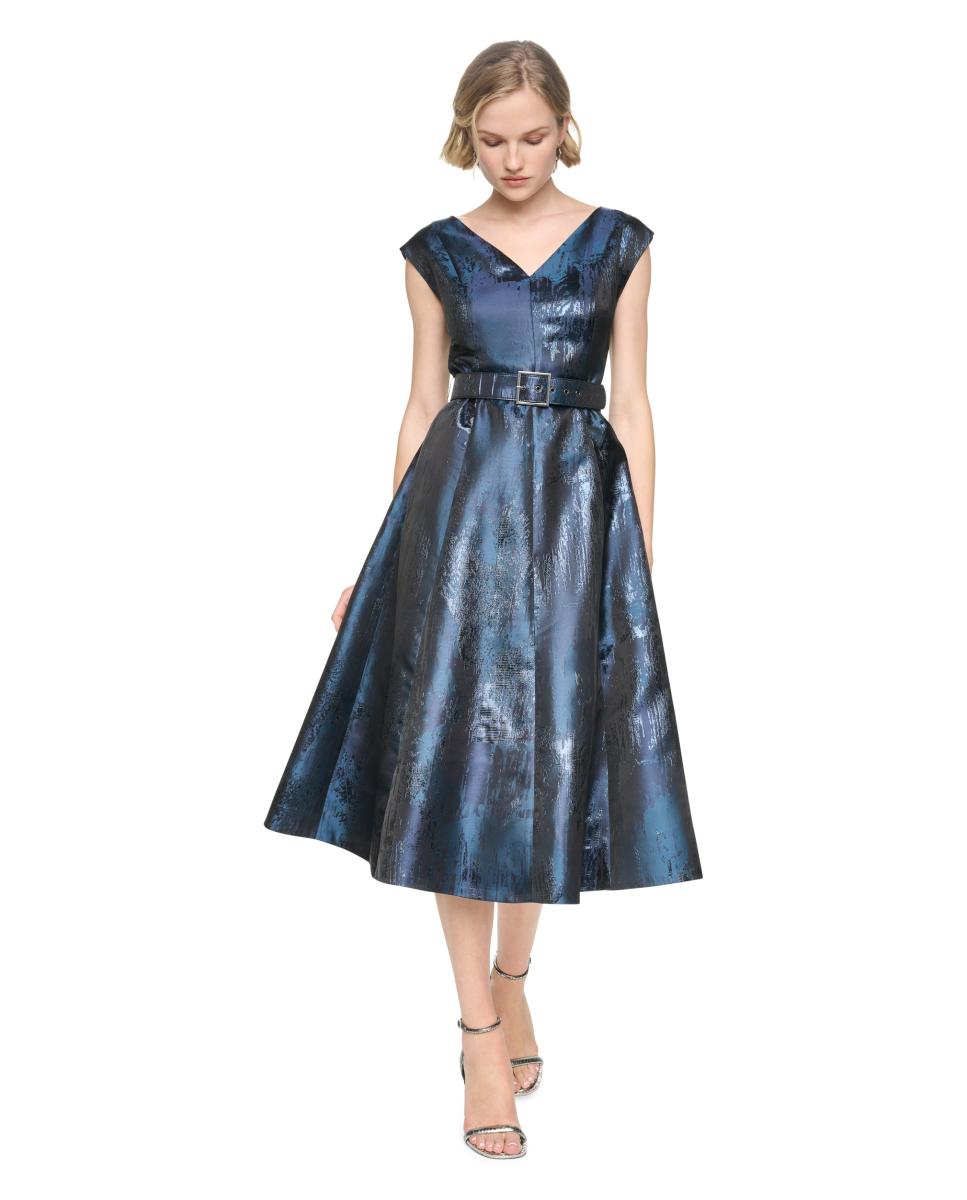 Imagem 0 de Vestido Midi com Decote em Bico e Cinto