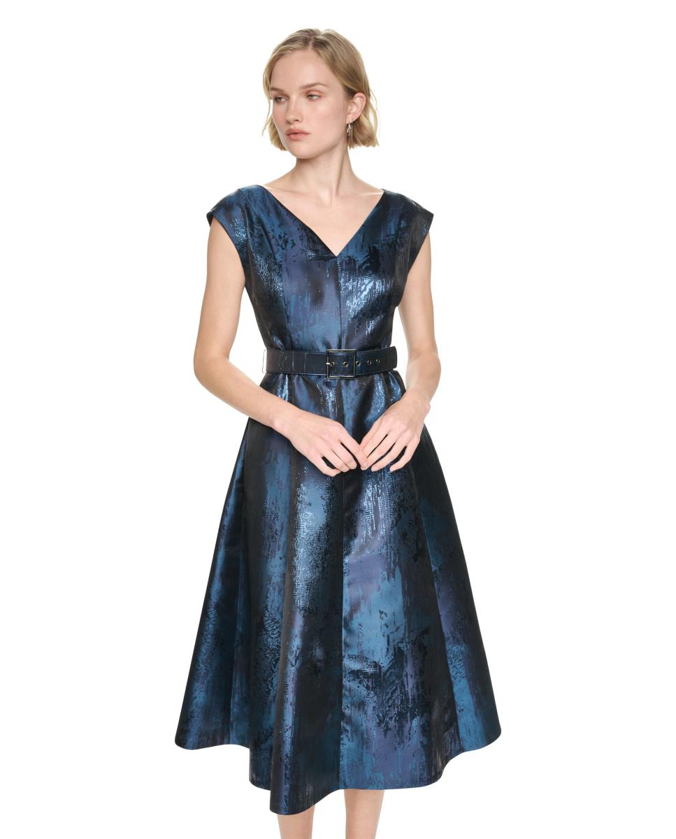 Vestido Midi com Decote em Bico e Cinto Azul-4