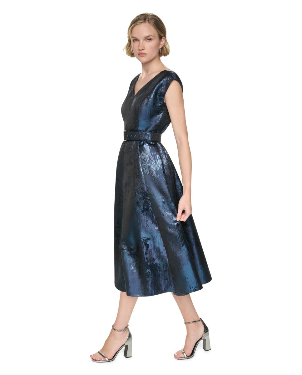 Vestido Midi com Decote em Bico e Cinto Azul-5