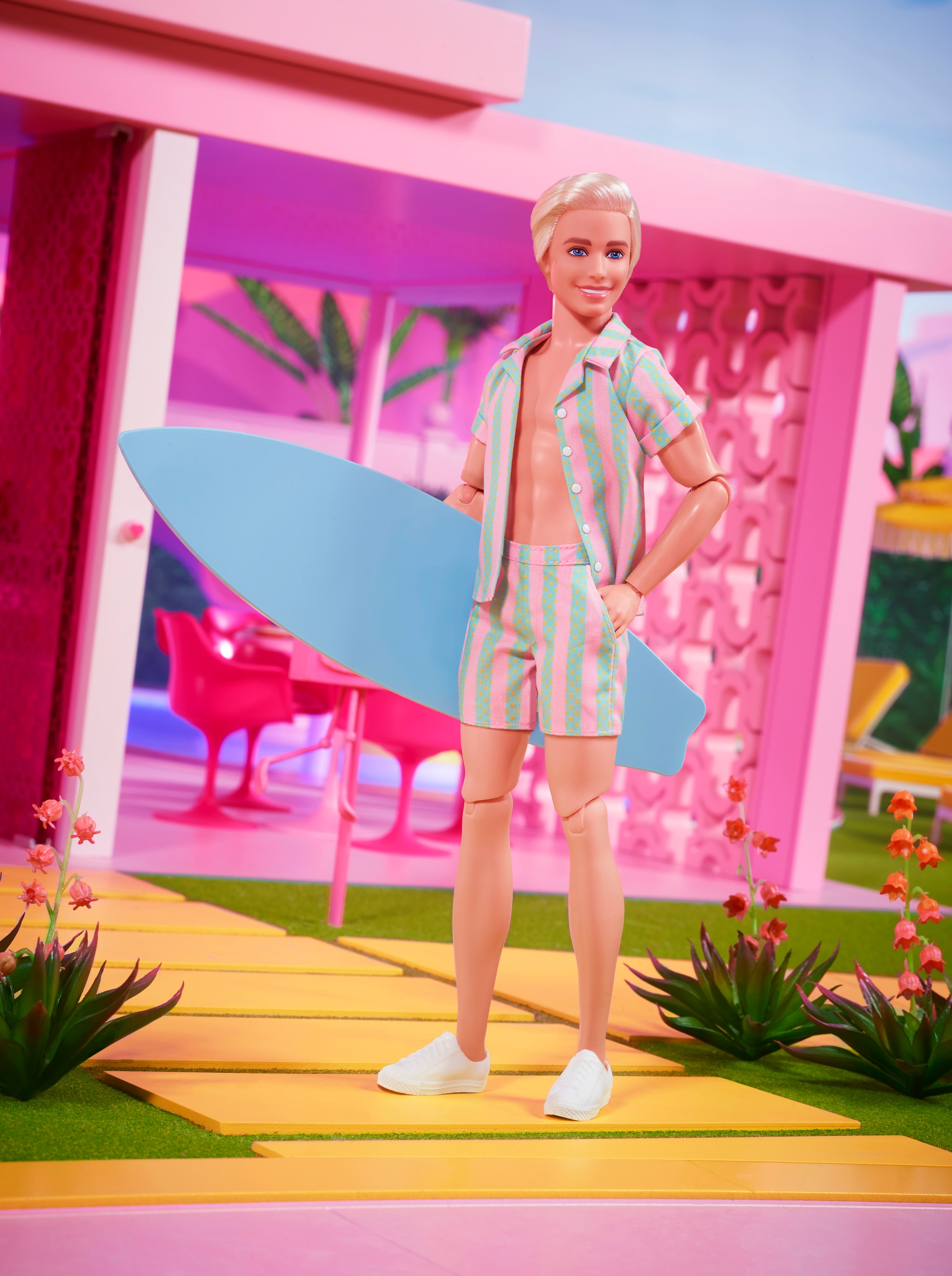 Hot Wheels Premium Muñeco Ken De Barbie The Movie - Estilo Rockero Con Chaleco De Flecos, Bandana Y Abrigo De Piel, Coleccionable, 3 Años Hot Wheels Premium Muñeco Ken De Barbie The Movie - Estilo Rockero Con Chaleco De Flecos, Bandana Y Abrigo De Piel, Coleccionable, 3 Años