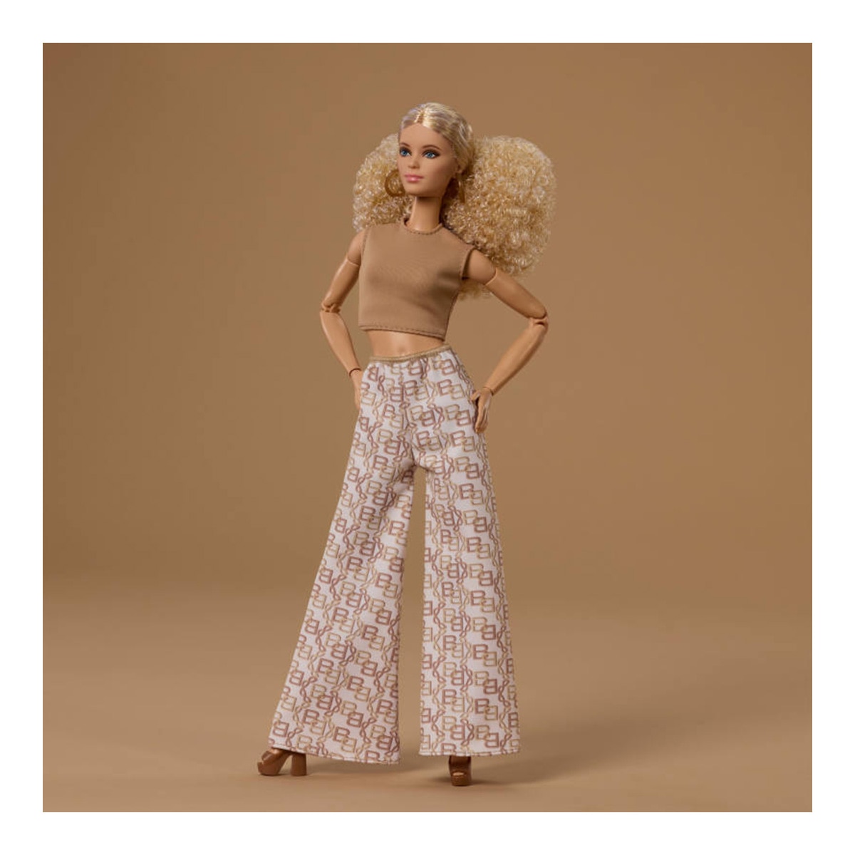 Boneca Barbie Signature Basics 07 2