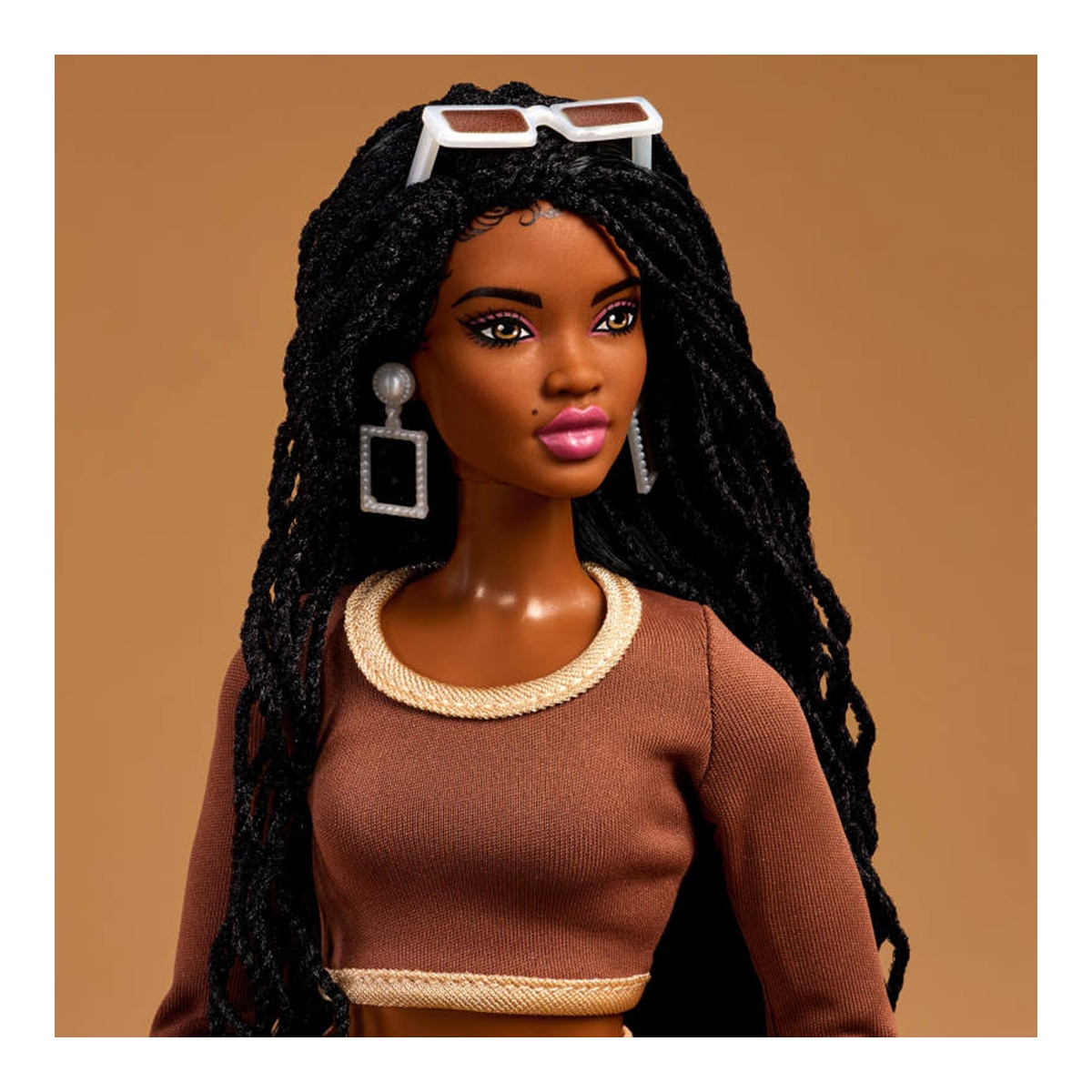MUÑECA BARBIE SIGNATURE YOU CREATE BARBIE BASICS KIT 2 5