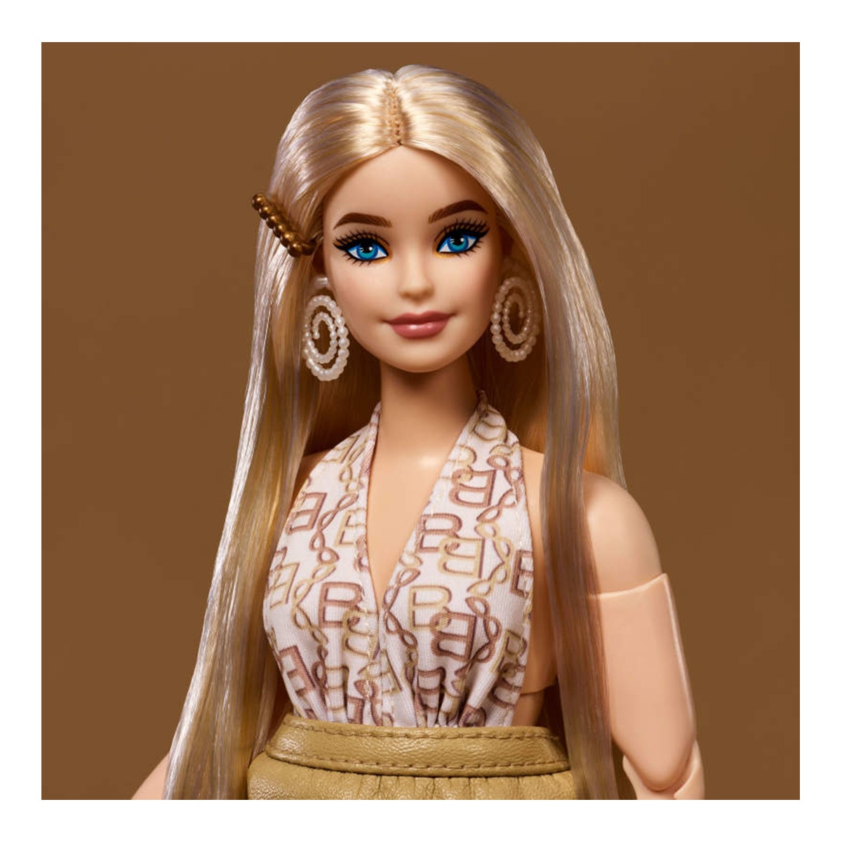 MUÑECA BARBIE SIGNATURE YOU CREATE BARBIE BASICS KIT 3 5