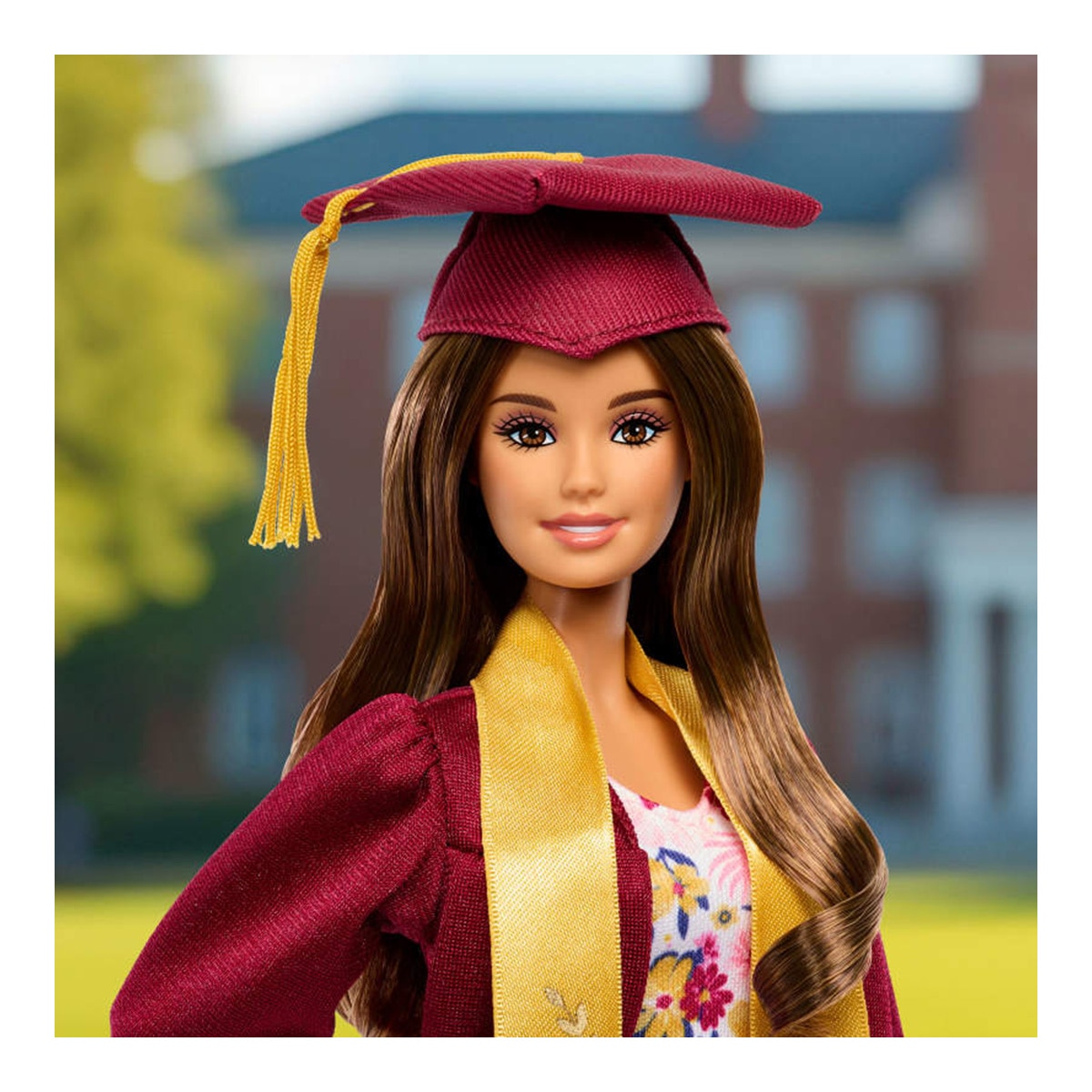 MUÑECA DESEOS DE GRADUACION BARBIE SIGNATURE 3