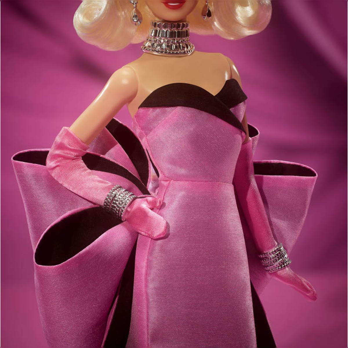 Barbie Signature Marilyn Monroe celebra un icono de la cultura popular con detalles premium 3