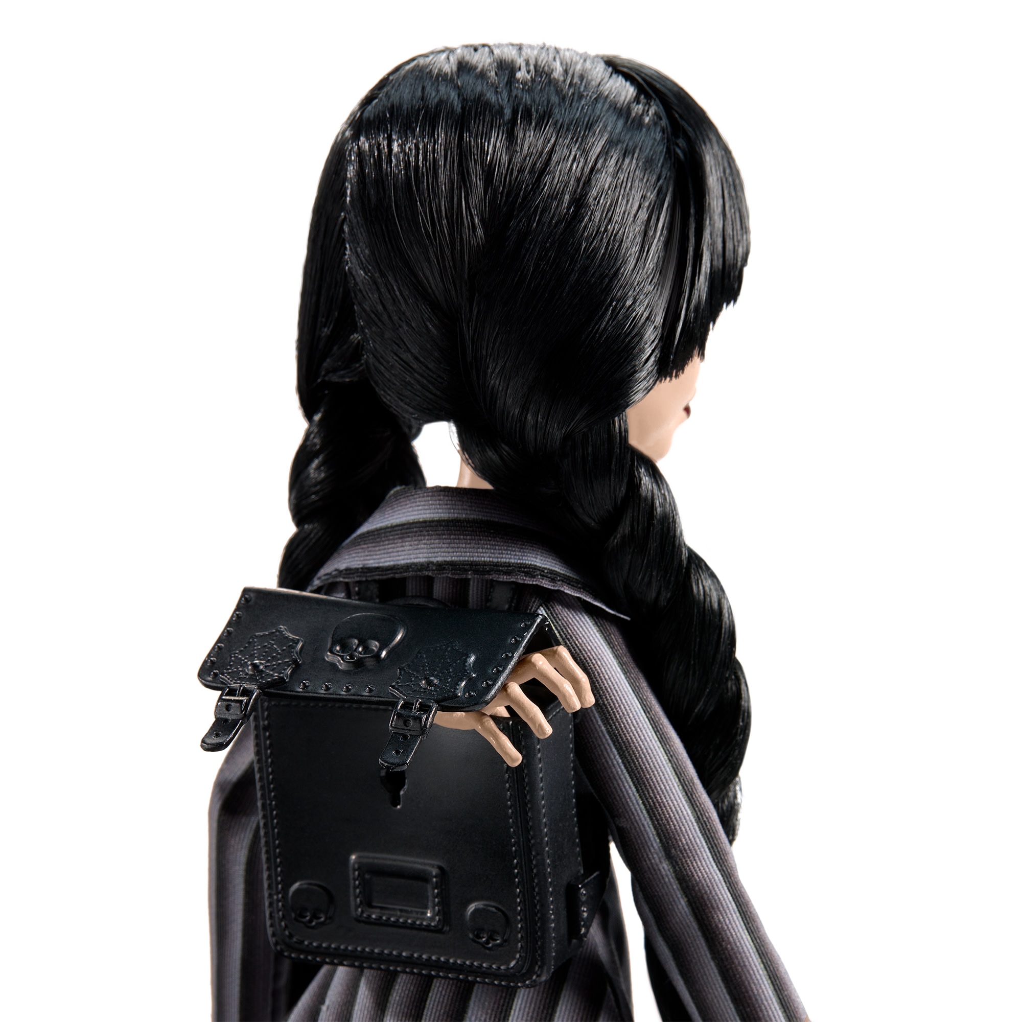 Muñeca con uniforme escolar negro Academia Nevermore Miércoles Monster High 3