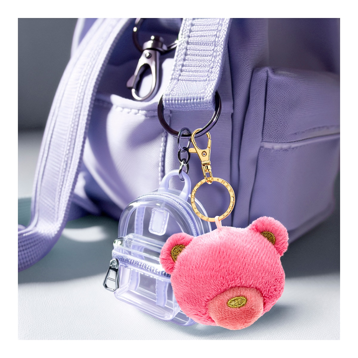 Imagen 5 de Llavero De Peluche Oso Rosa FAO Schwarz