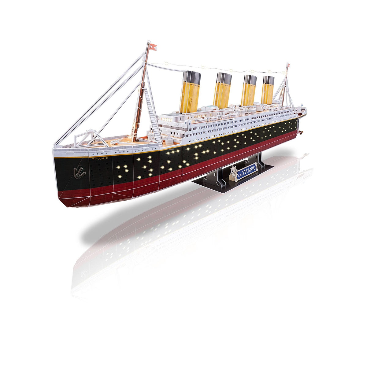 Puzzle 3D barco RMS Titanic con iluminación led Revell 3