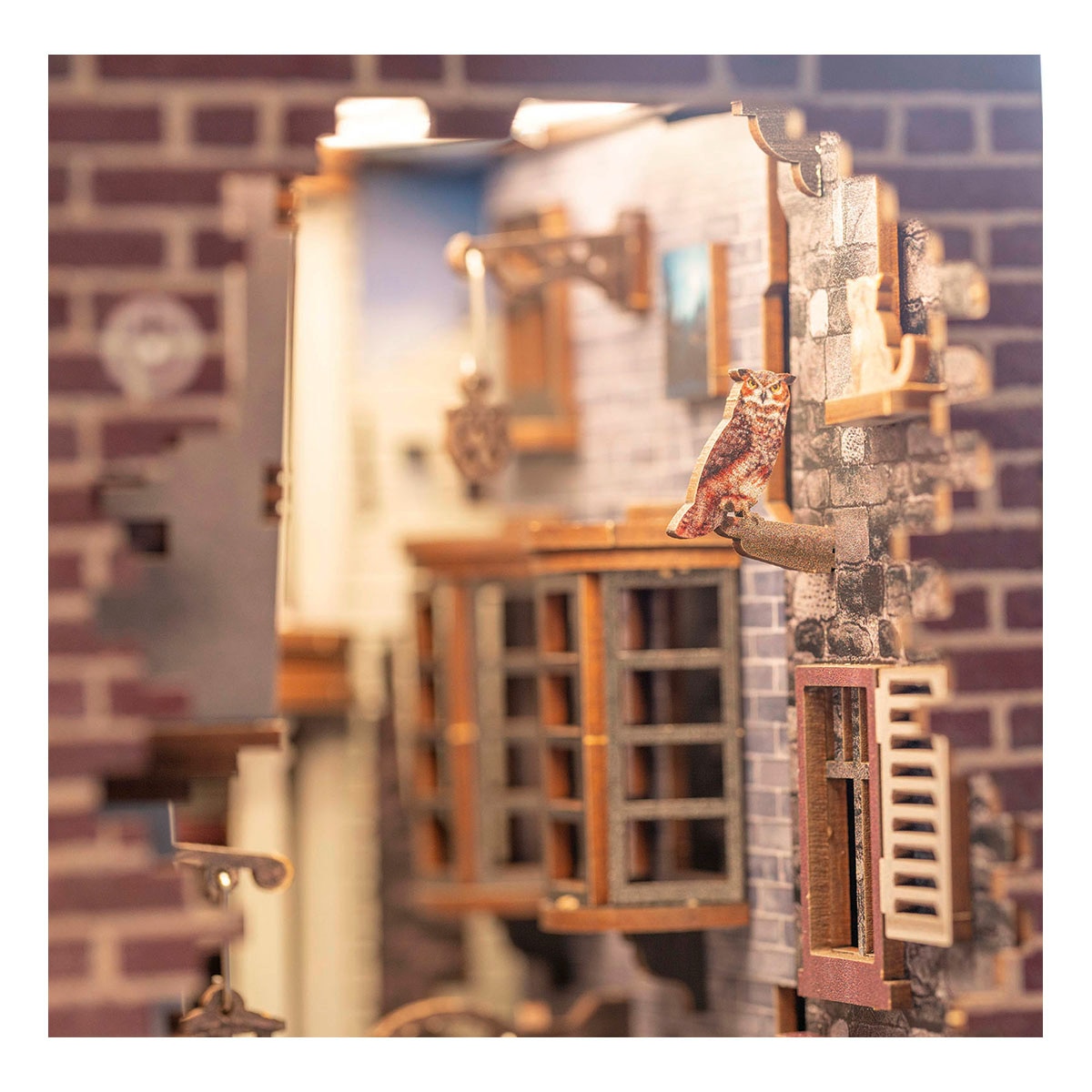 Sujeta libros con luz para montar Diagon Alley Harry Potter Revell 22