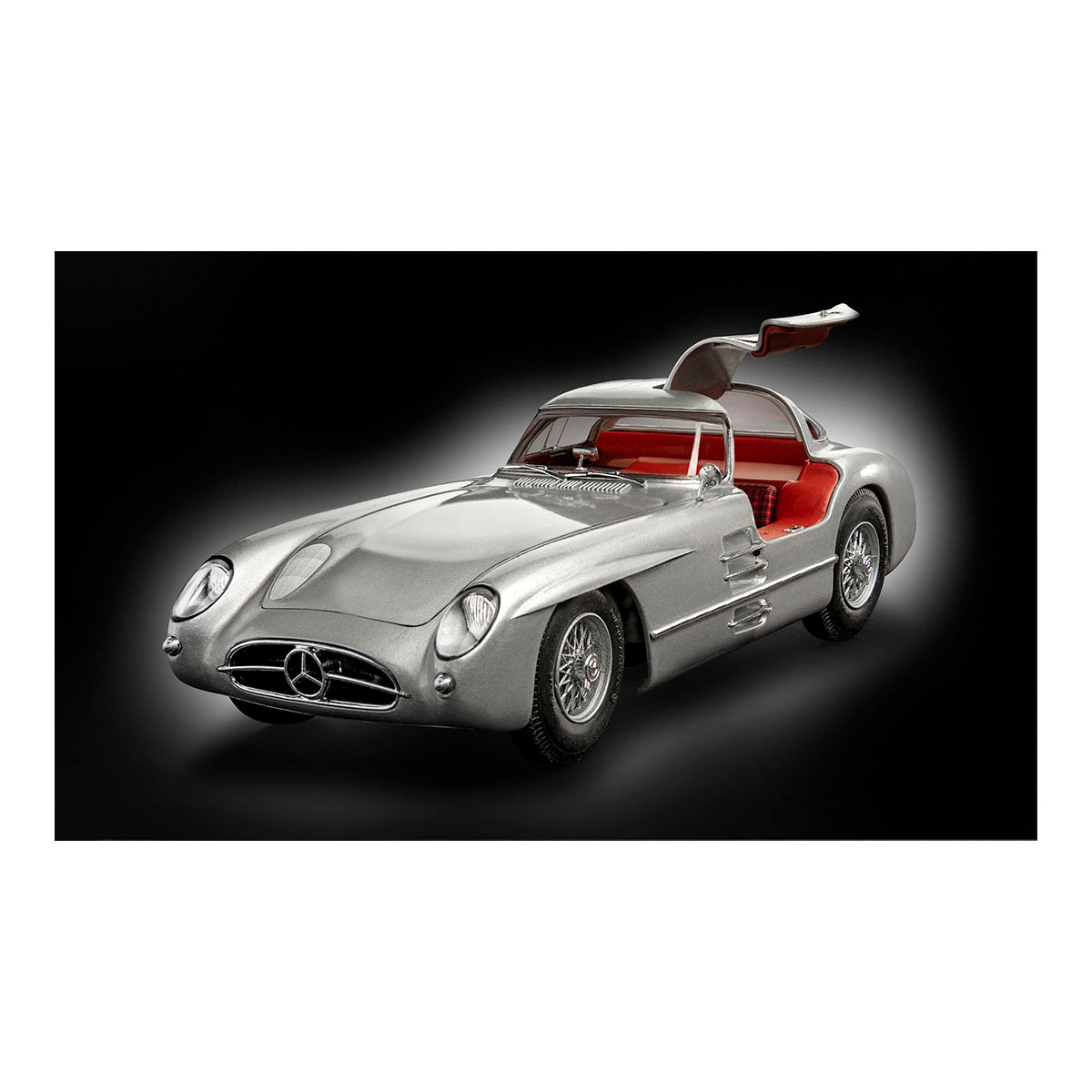 Maqueta para montar Mercedes-Benz 300 SLR Revell 9