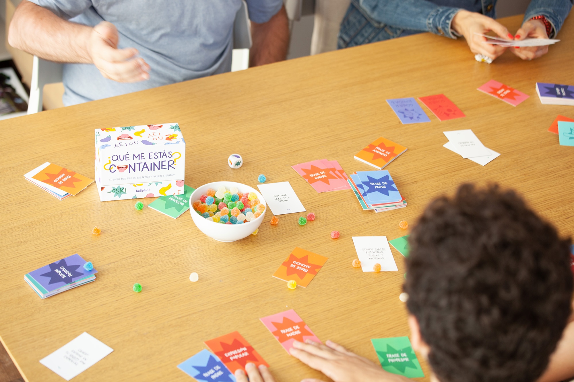 Juego de cartas ¿Qué Me Estás Container? Hellofun 4
