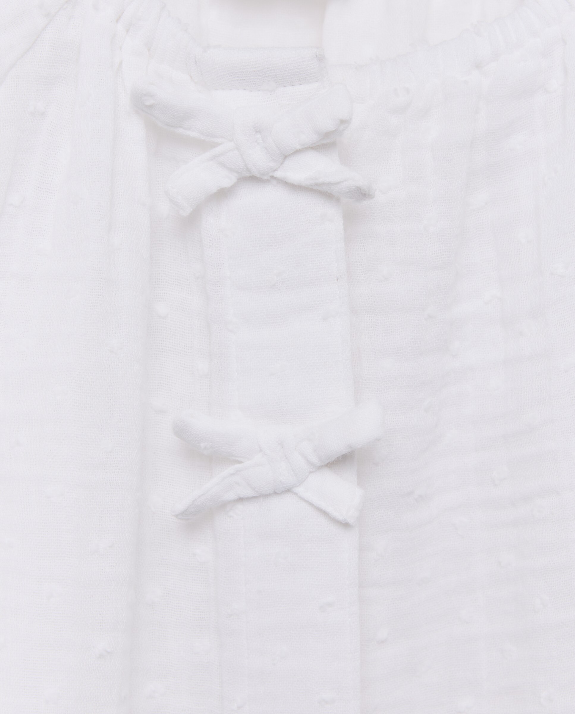 Blusa de Criança com Manga Comprida Fantasia em Chiffon Duplo com Plumetti e Fecho à Frente com Laços Kids El Corte Inglés Branco-2