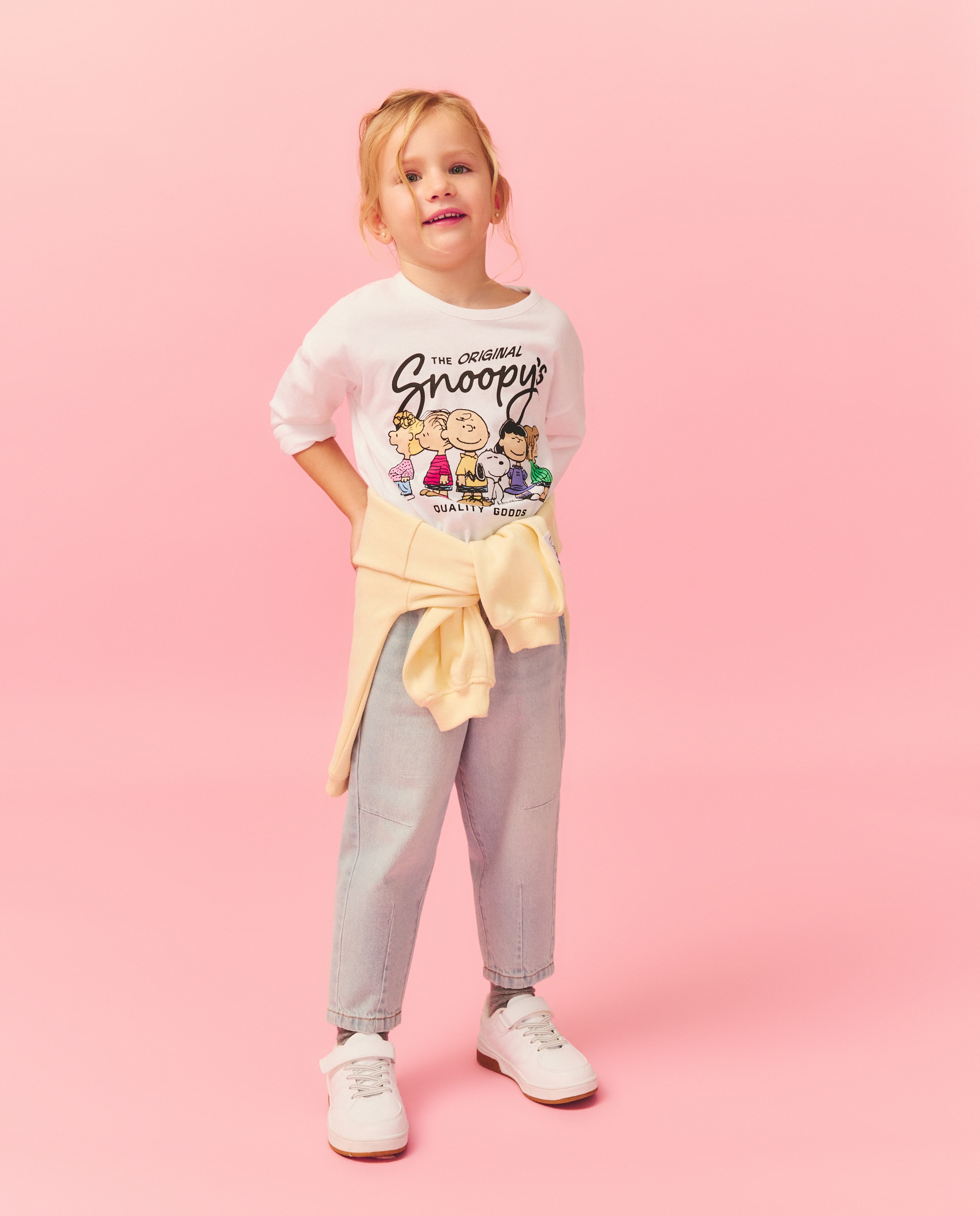 Camisola de Manga Comprida com Estampado Posicional Snoopy e o seu Grupo Branco-marfim-2