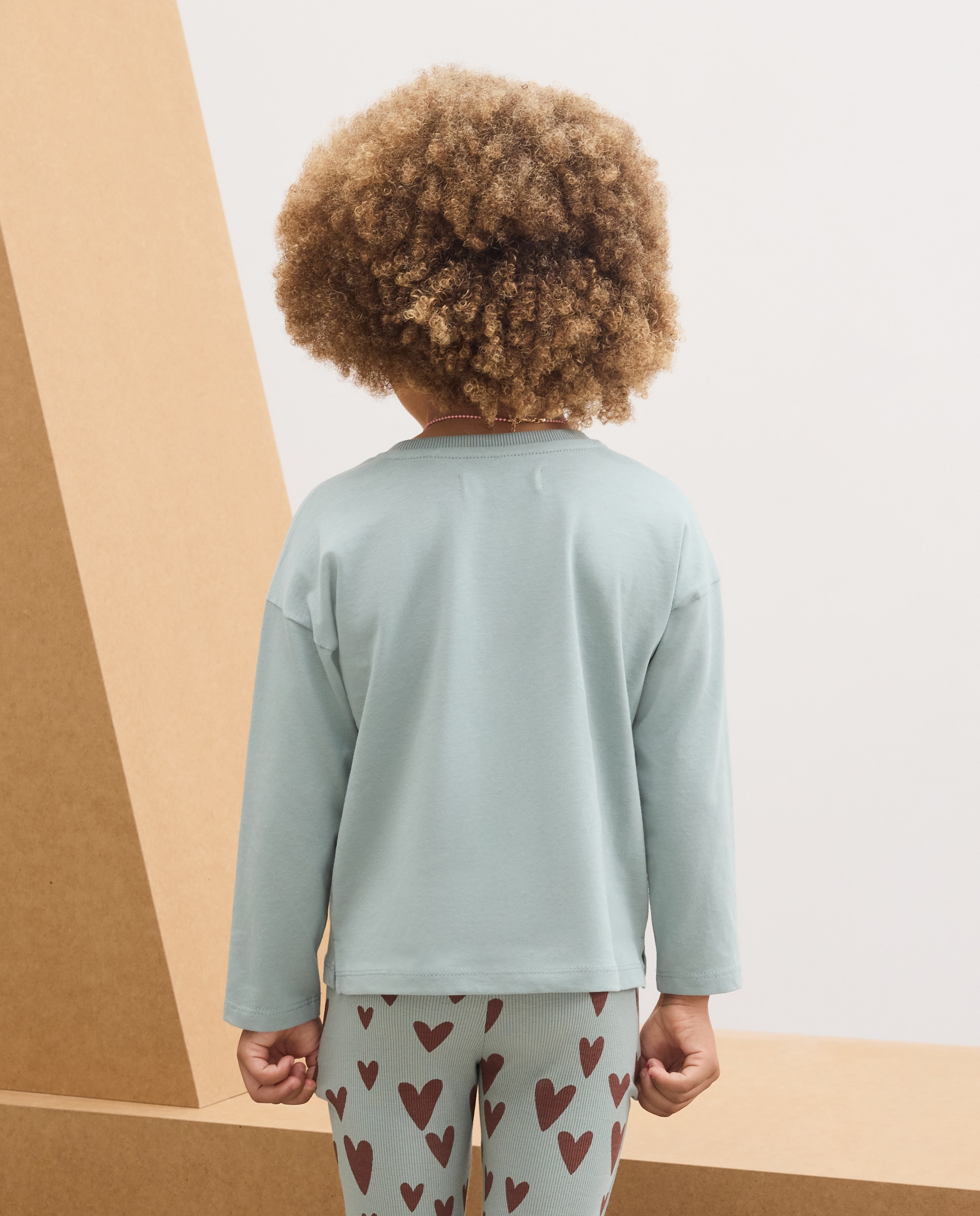 Imagen 3 de Camiseta manga larga lisa con pequeño bordado en pecho lateral gato de niña - Kids El Corte Inglés - Verde Verde