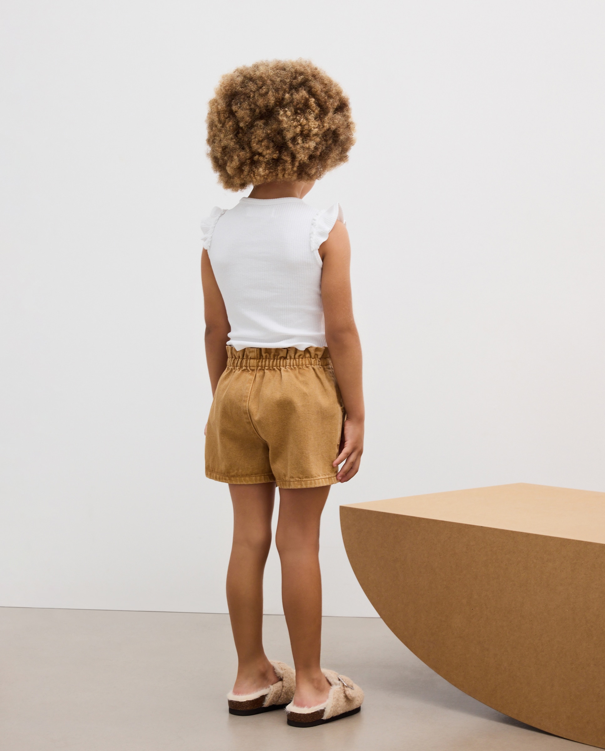 Camiseta de niña sin mangas con pequeño bordado lateral en pecho - Kids El Corte Inglés - Blanco roto Blanco roto-3