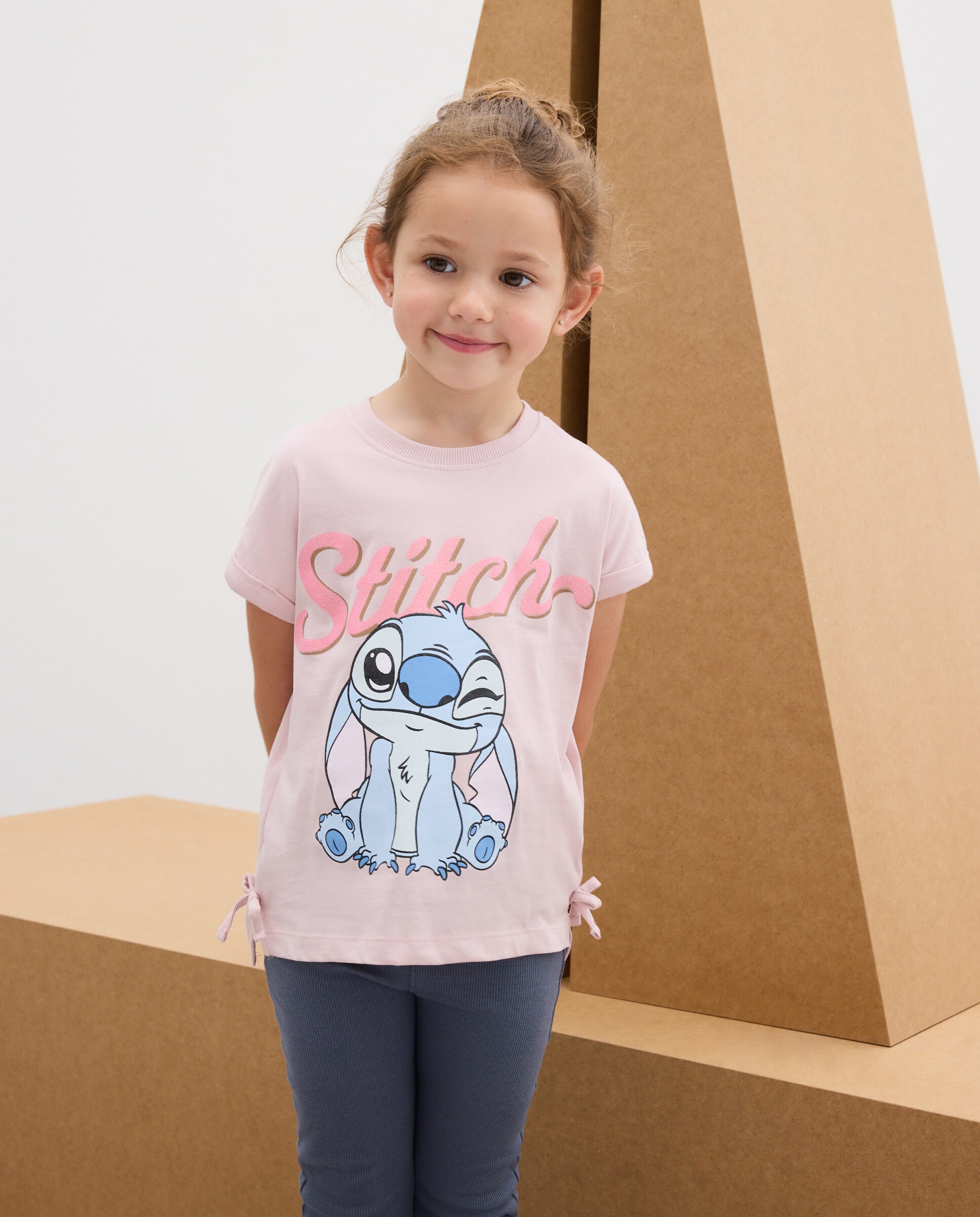 Conjunto camiseta manga corta print posicional STITCH y legging rib flare de niña - Kids El Corte Inglés - Multicolor Multicolor-2