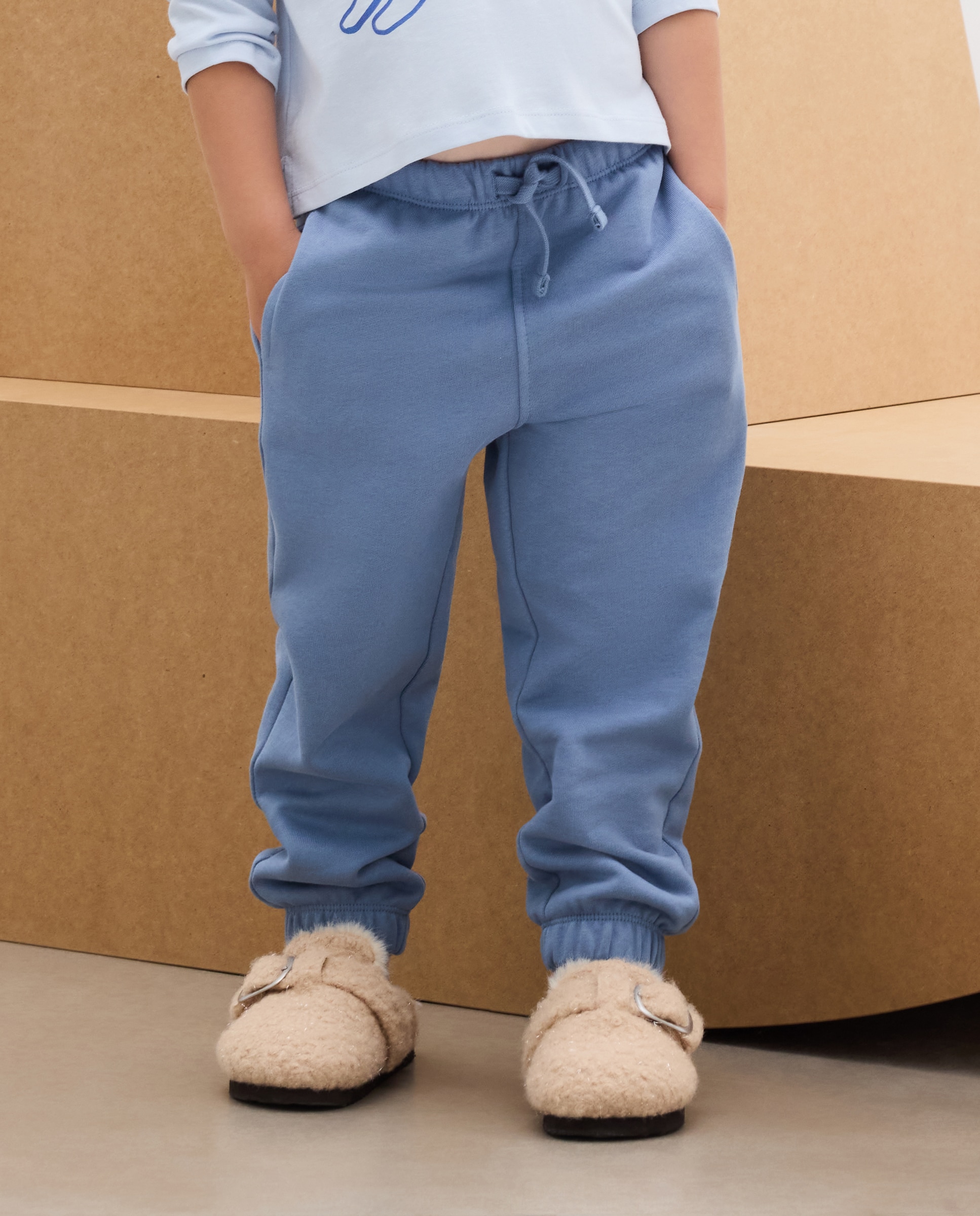 Imagen 2 de Pantalón felpa básica de niña - Kids El Corte Inglés - 400 Azul 400 Azul