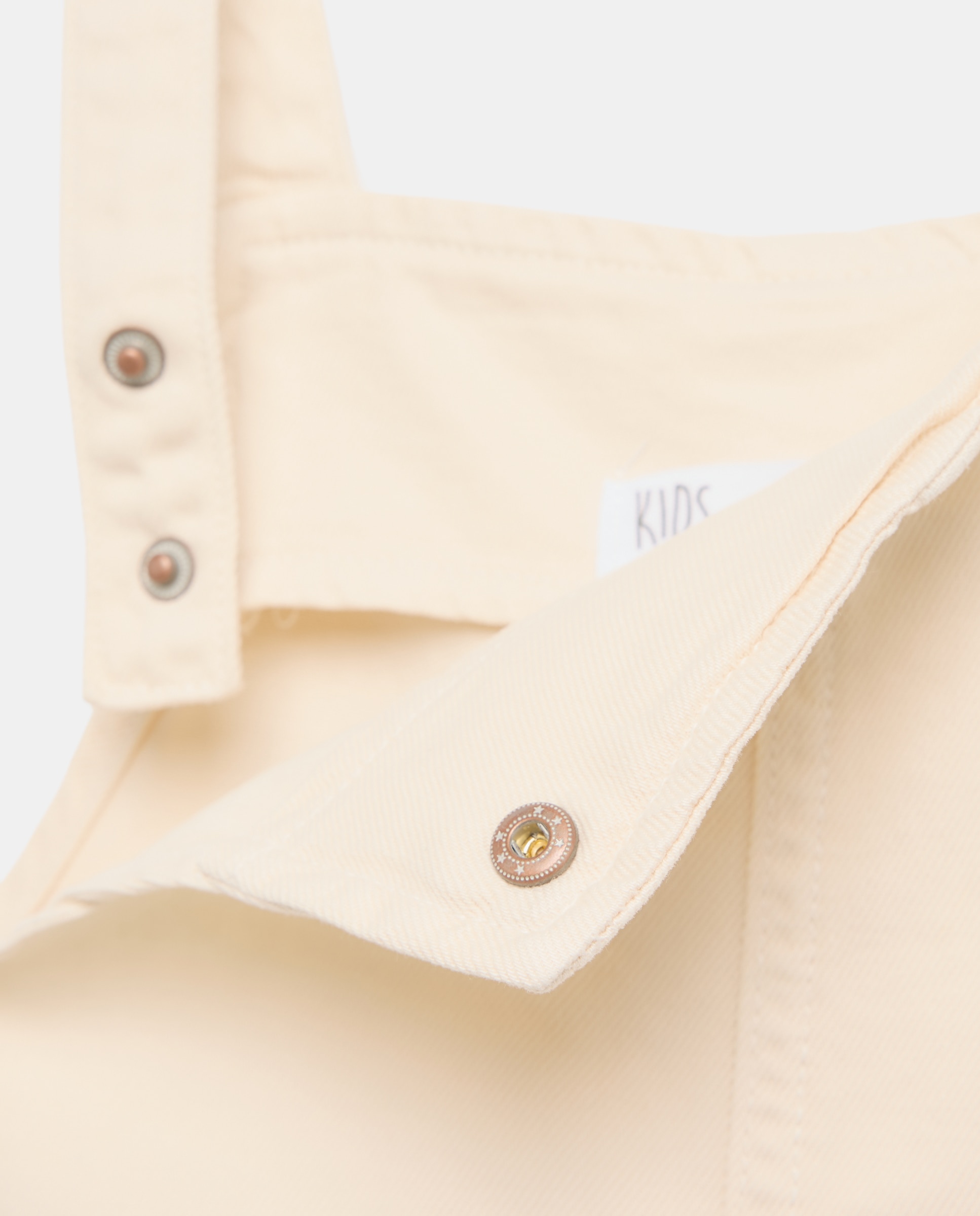Jardineiras de Sarja com Bolsos Laterais de Plastrão Branco-5