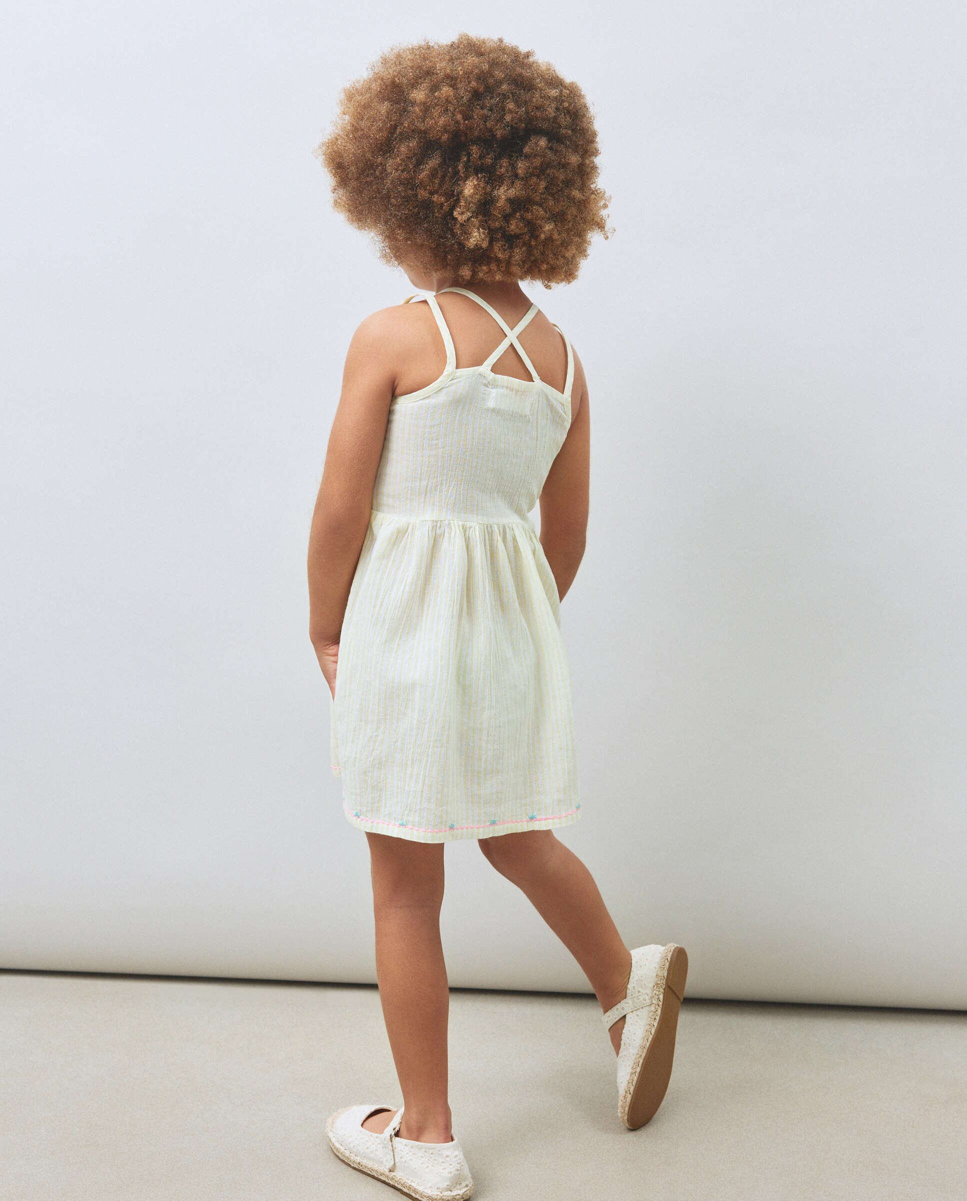 Vestido de Alças com Elásticos no Peito e Bordado Kids El Corte Inglés Amarelo-3