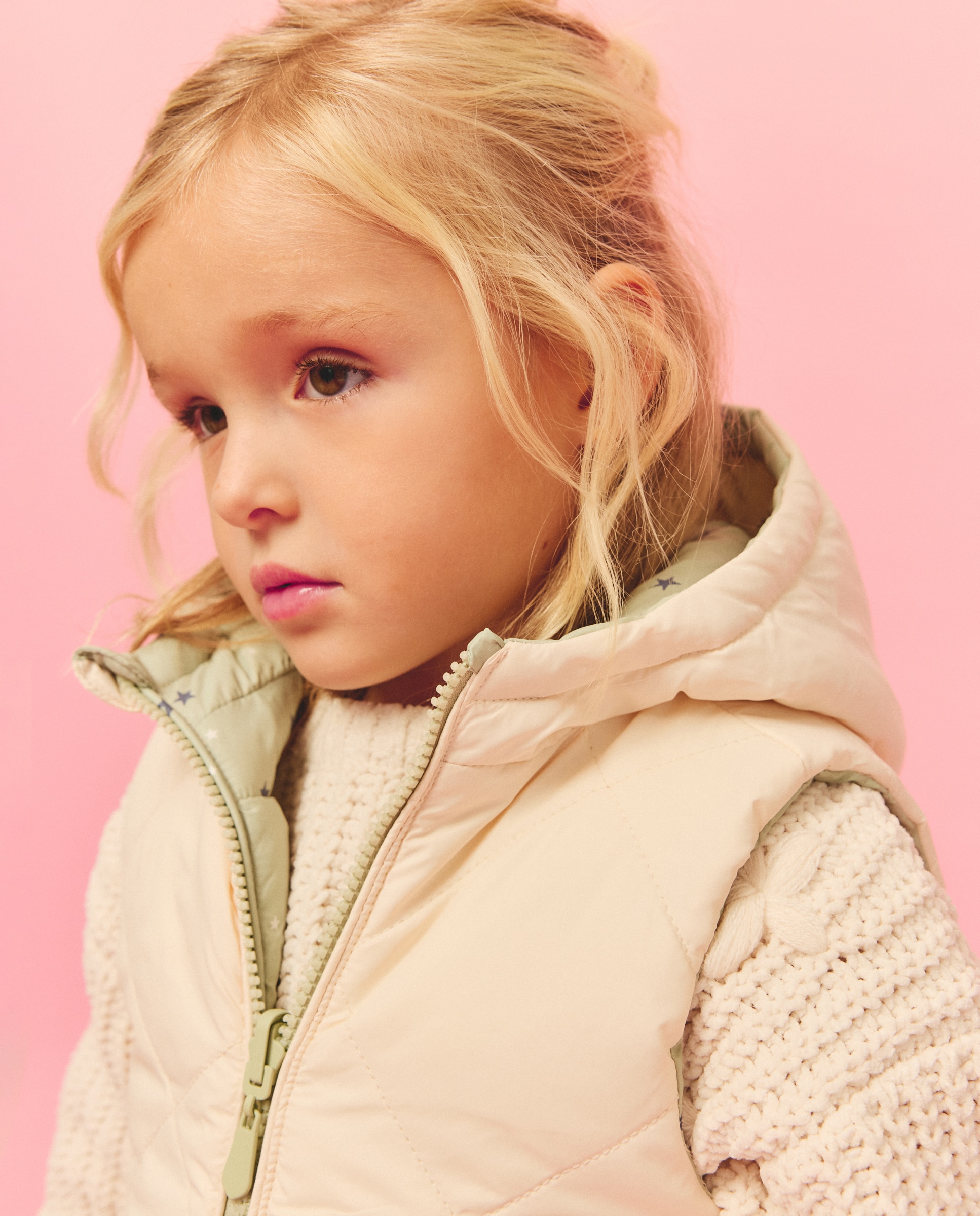 Colete de Nylon com Capuz e Estampado de Estrelas Kids El Corte Inglés Verde-2