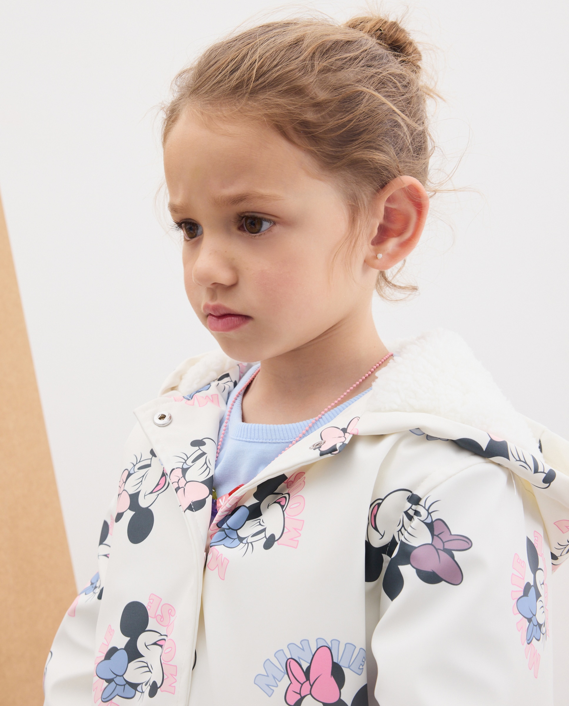 Impermeável de Criança Com Revestimento em Caucho Estampado All Over MINNIE MOUSE Kids El Corte Inglés Branco-2