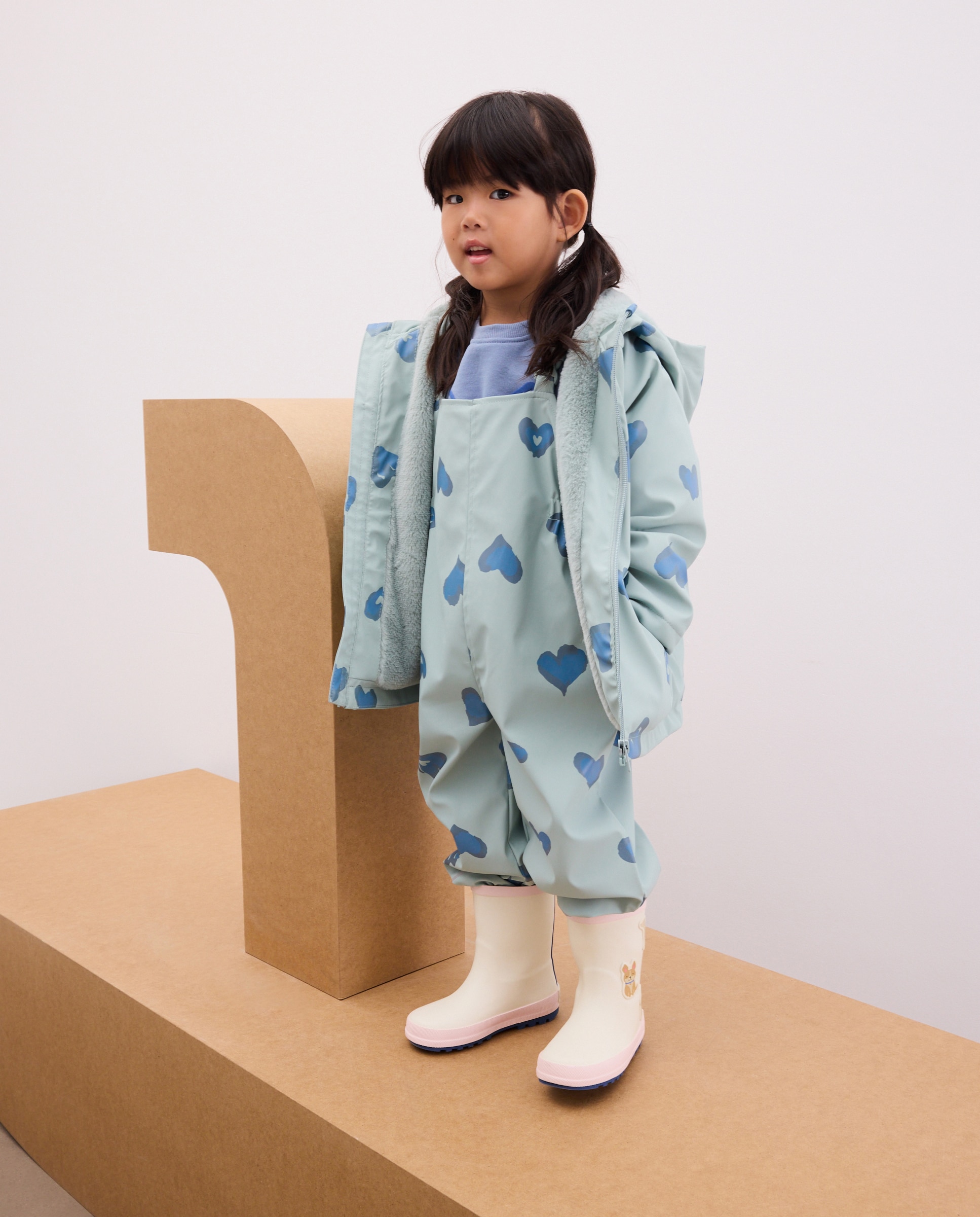 Chubasquero engomado all over print mini mancha animal en forma de corazón de niña - Kids El Corte Inglés - Verde Verde-1