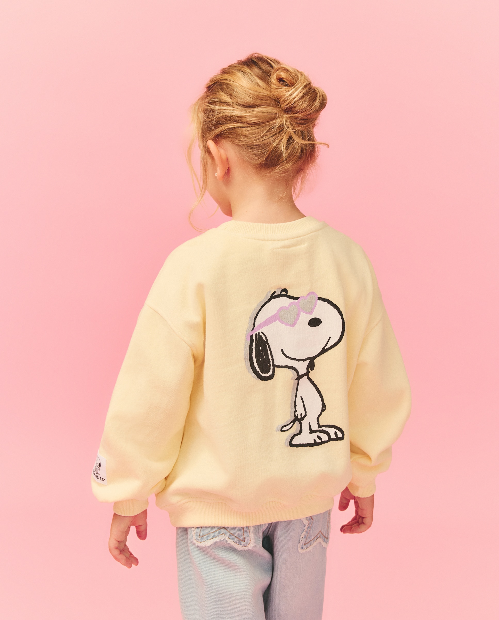 Sweatshirt de Decote Redondo com Estampado Posicional Snoopy com Óculos de Foil 150 Baunilha-3