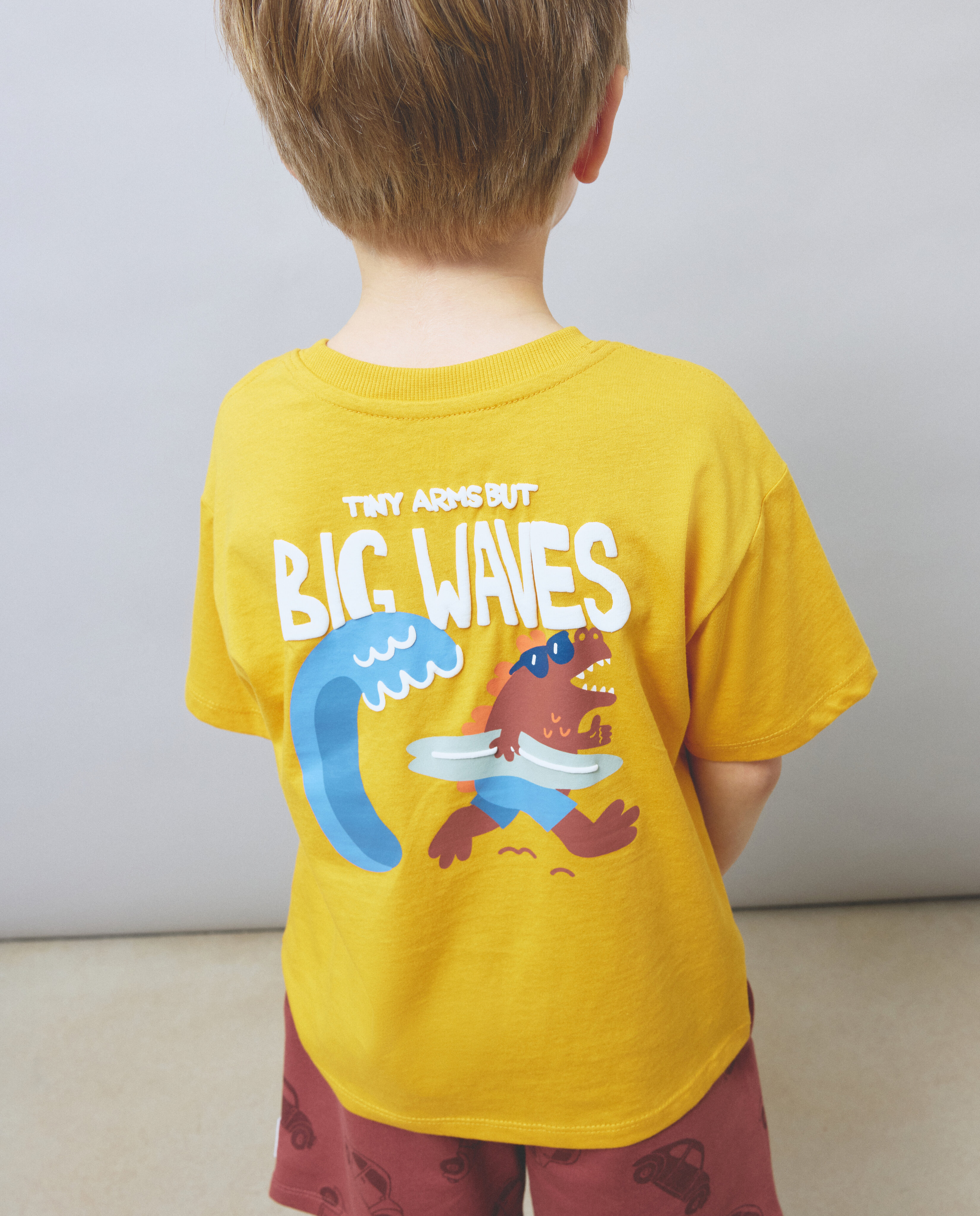 T-shirt de Manga Curta com Fantasia Gráfica e Detalhes Puffing Kids El Corte Inglés Amarelo-3