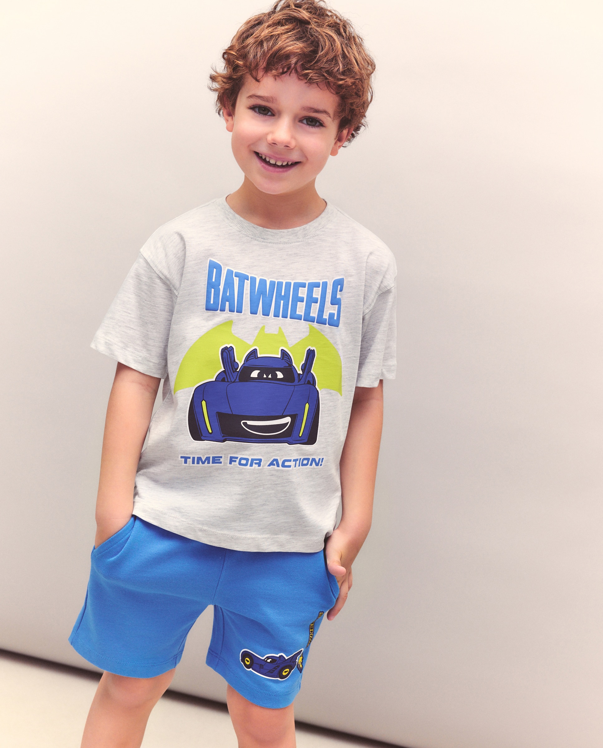 Imagem 0 de Conjunto de 2 Peças Curto com Estampado Batwheels